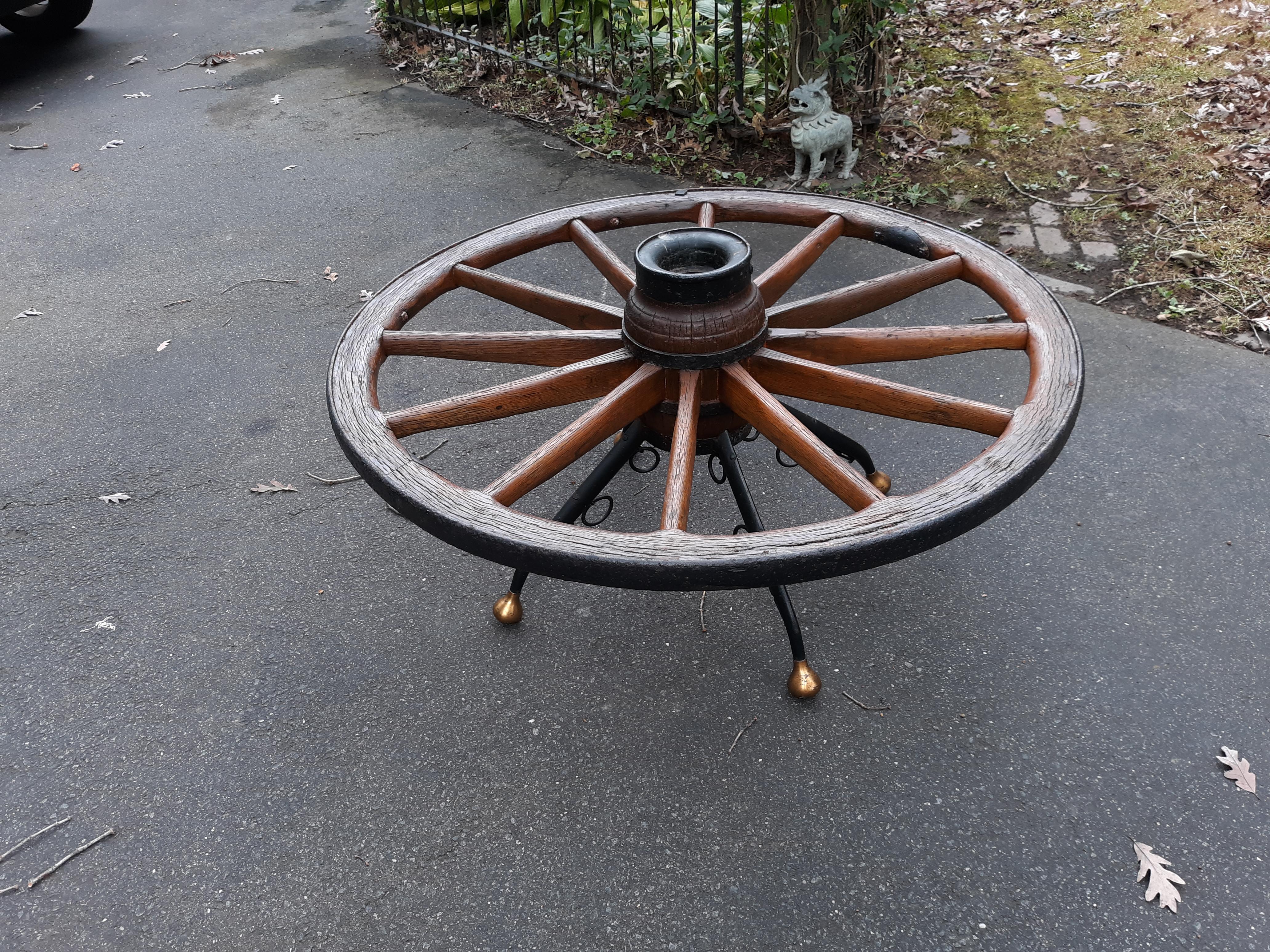 Authentique table basse de style wagon du 19ème siècle avec plateau en verre 1