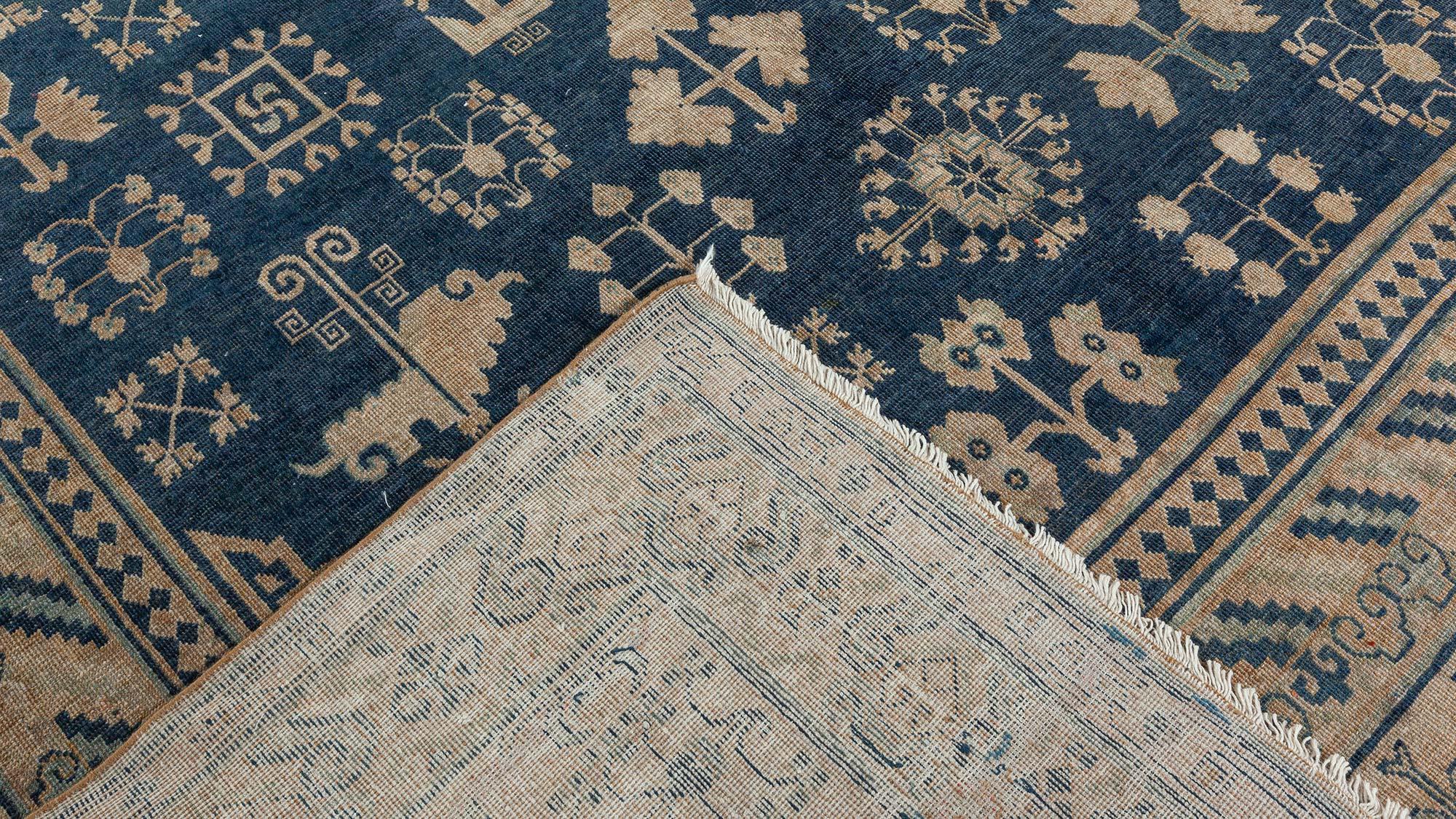 Tapis Yarkand authentique Doris Leslie Blau du 19ème siècle fait à la main en vente 3