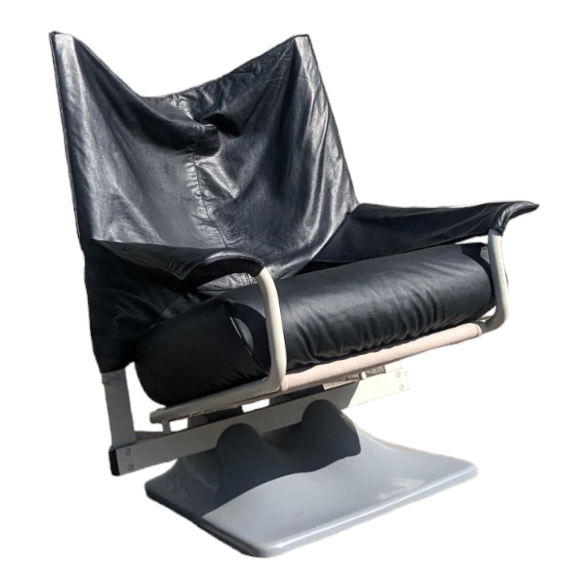 Authentique chaise AEO de Paolo Deganello pour Cassina  en vente 10