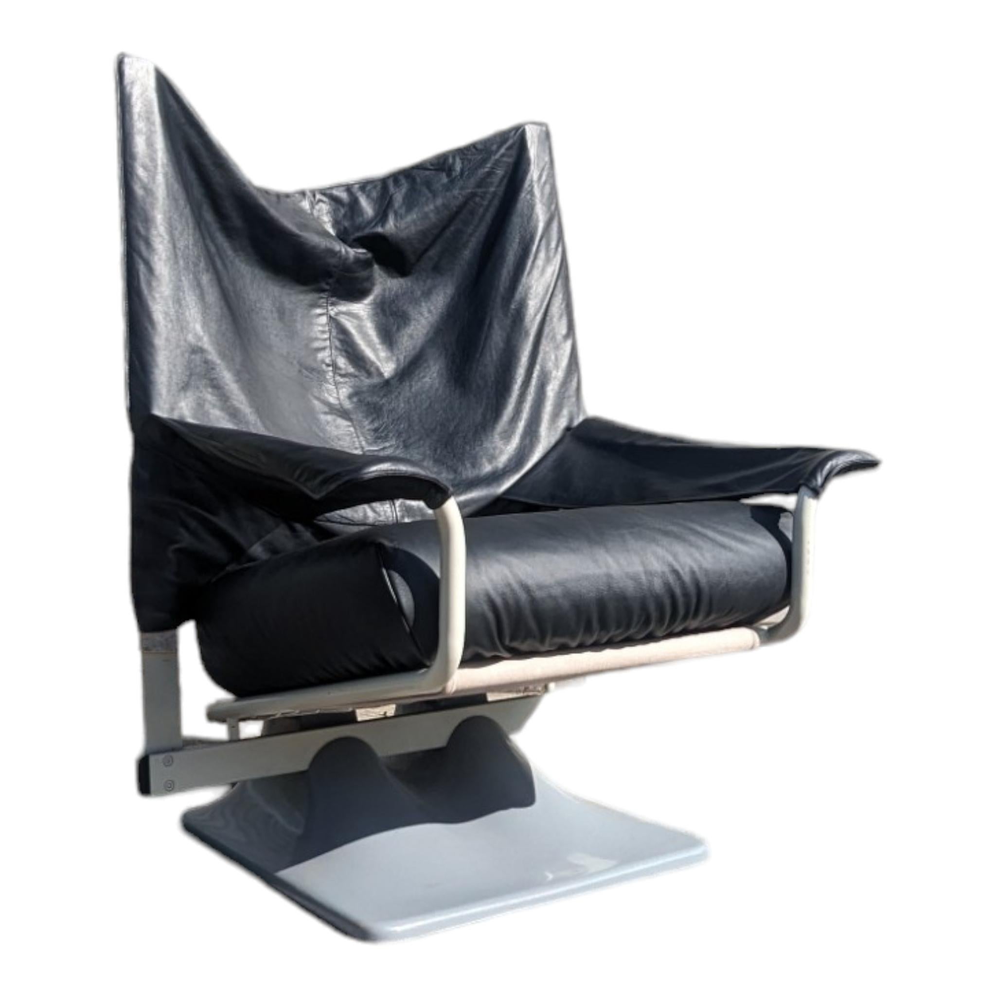 Authentique chaise AEO de Paolo Deganello pour Cassina  en vente 11