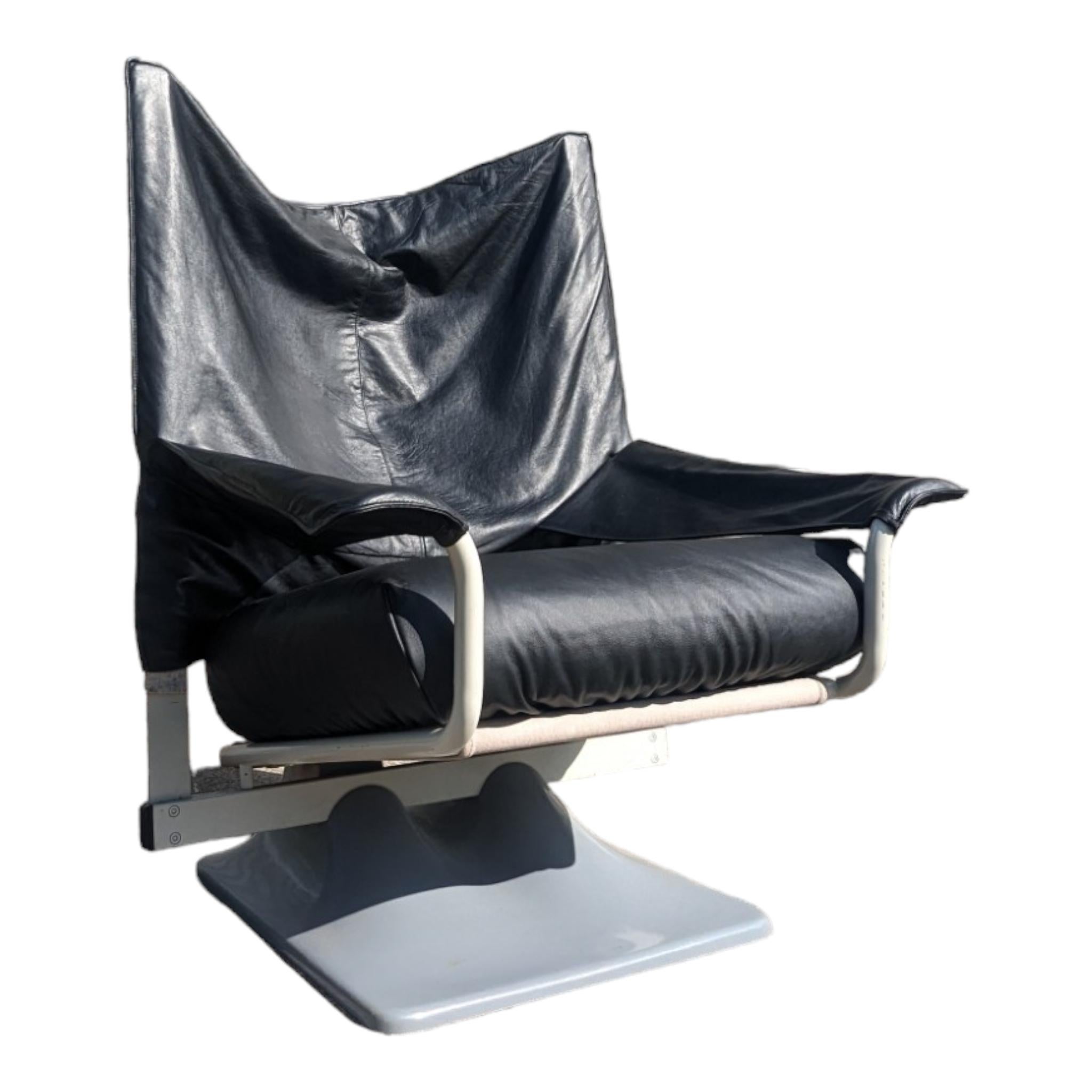 Authentique chaise AEO de Paolo Deganello pour Cassina  en vente 13
