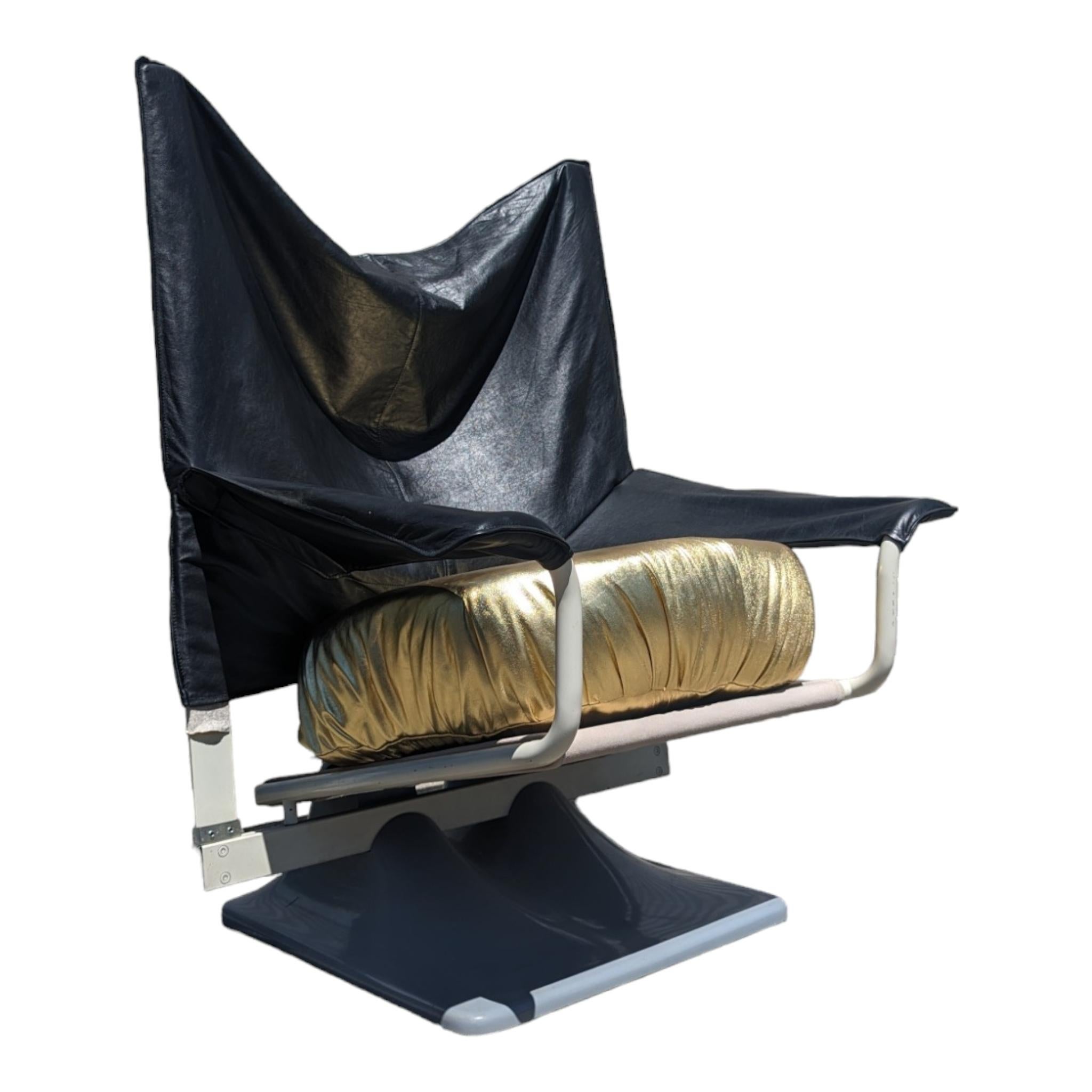 Acier Authentique chaise AEO de Paolo Deganello pour Cassina  en vente