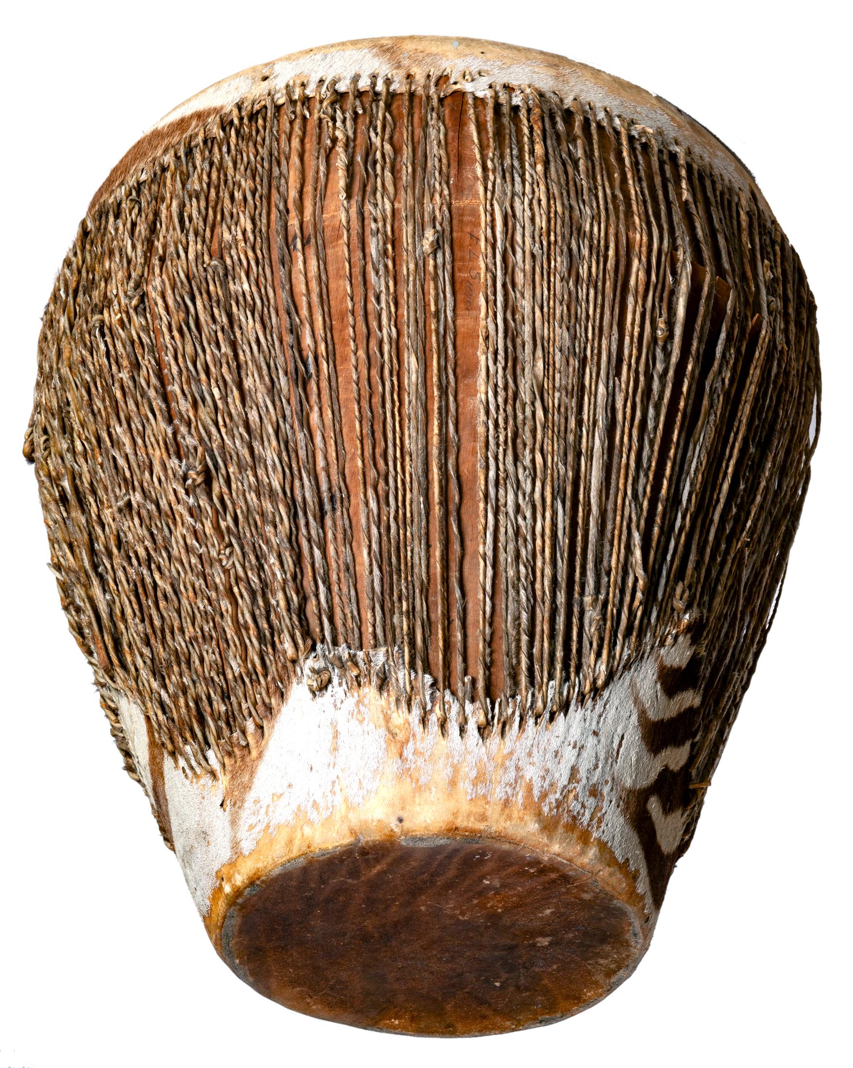Tambor auténtico de piel de cebra africana siglo XX en venta