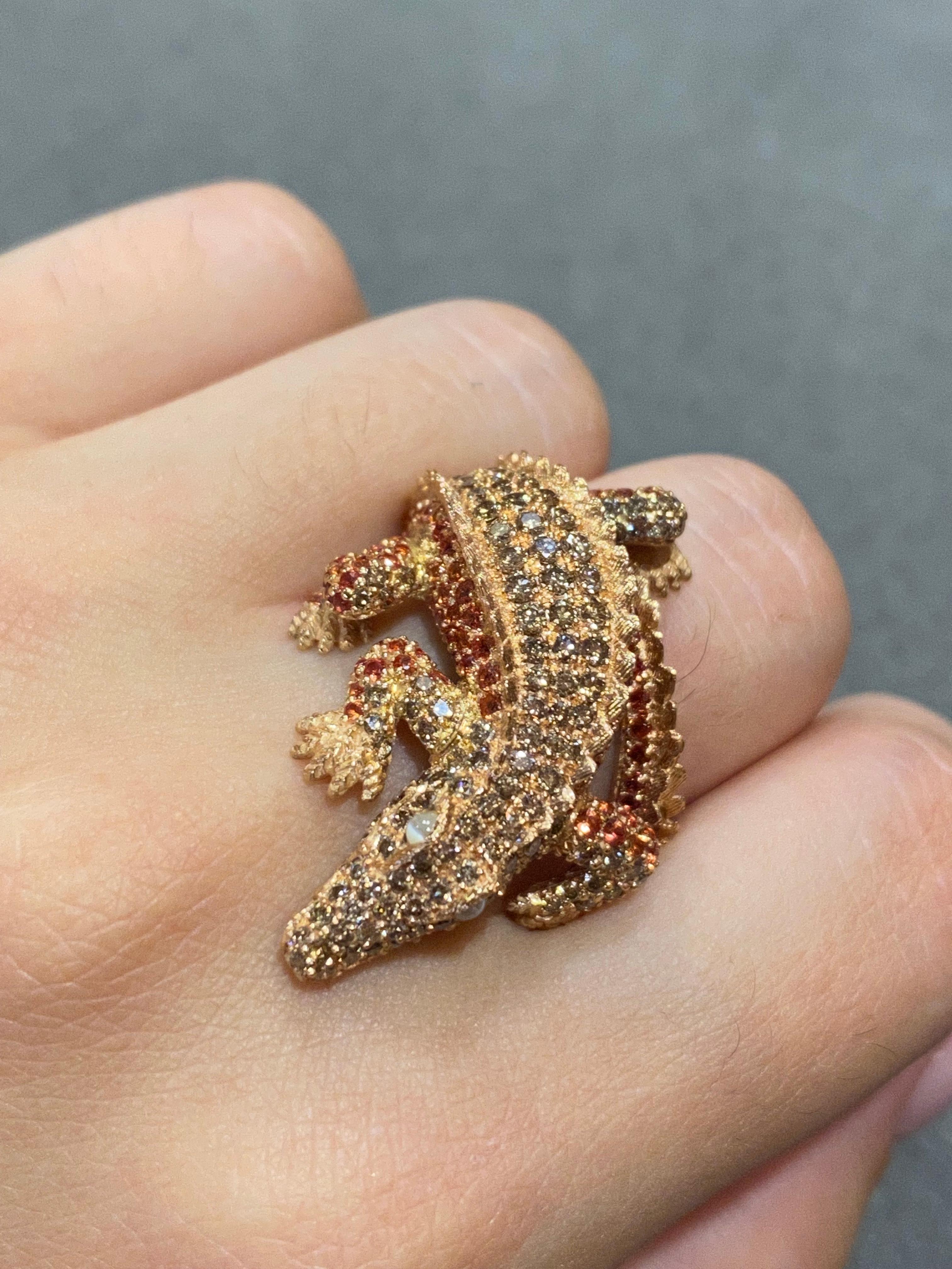 Modern Authentic Alligator Diamond Rose 18k Gold Ring for Her For Sale