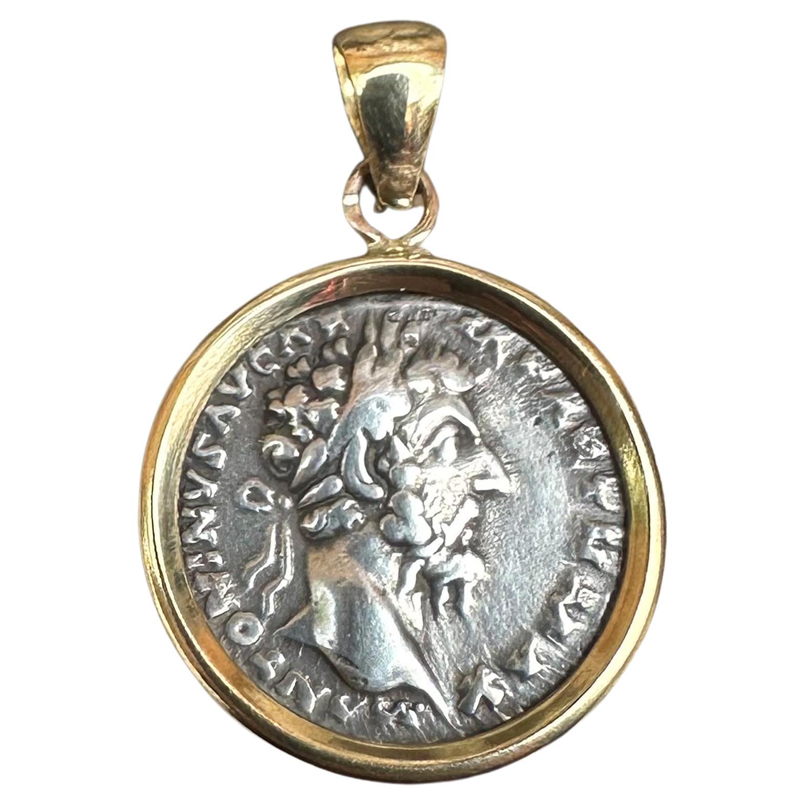 Authentic Ancient Roman Coin 18 Kt Gold Pendant with Emp. Marcus Aurelius For Sale