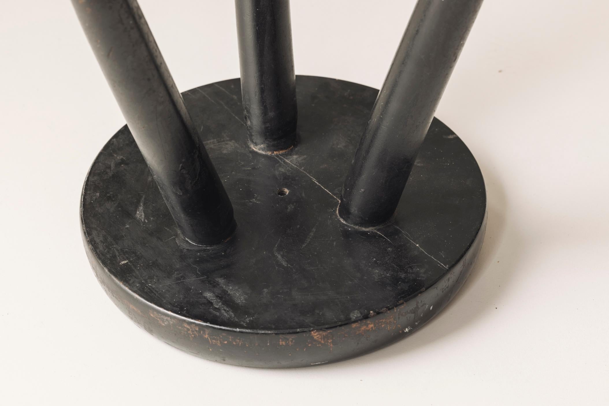 Authentischer und früher High Berger Hocker von Charlotte Perriand, Frankreich 1950er Jahre. im Angebot 7