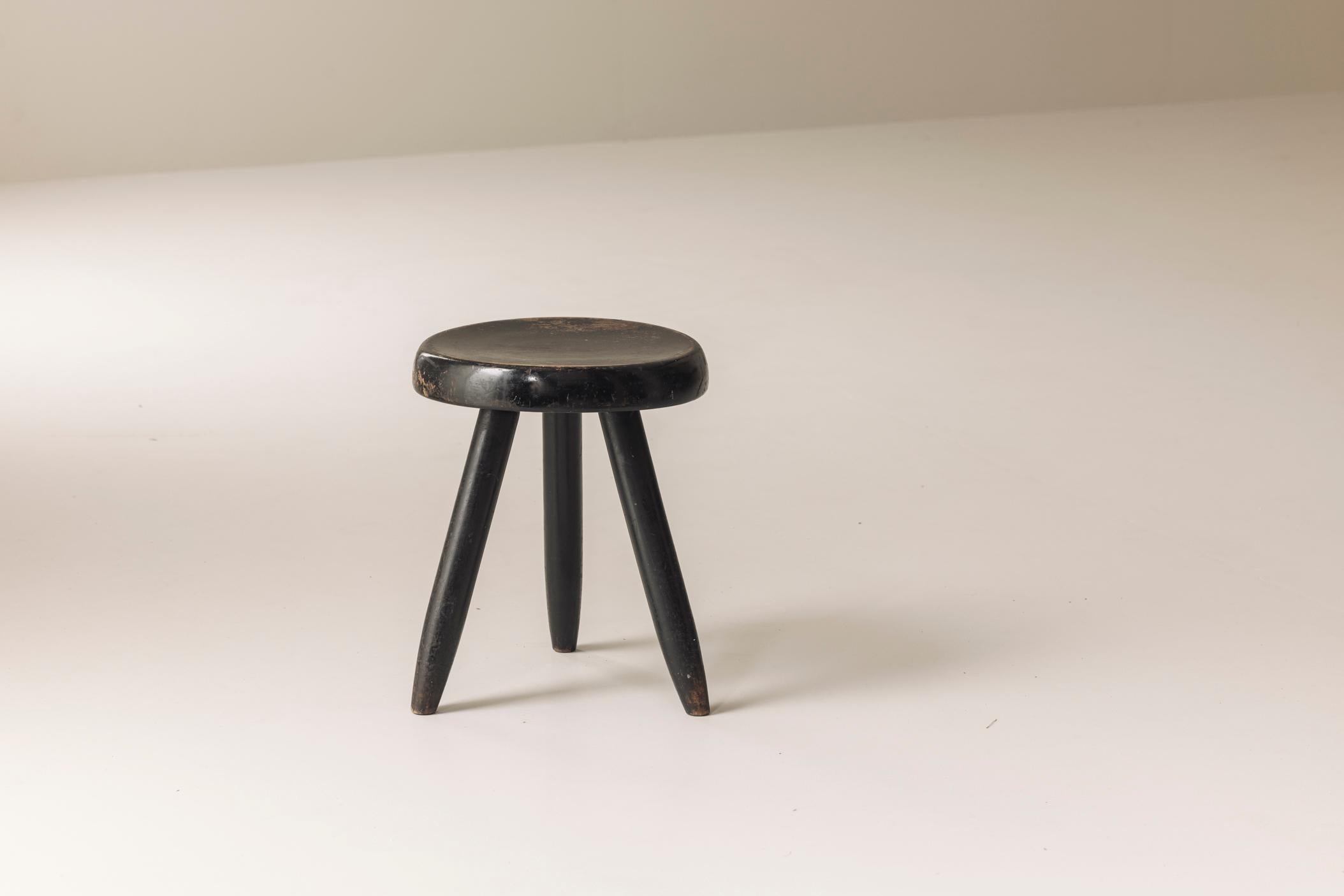 Authentischer und früher High Berger Hocker von Charlotte Perriand, Frankreich 1950er Jahre. im Angebot 10