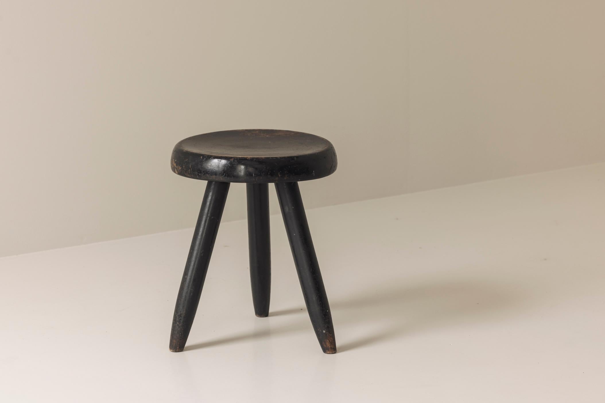 Authentischer und früher High Berger Hocker von Charlotte Perriand, Frankreich 1950er Jahre. im Angebot 11