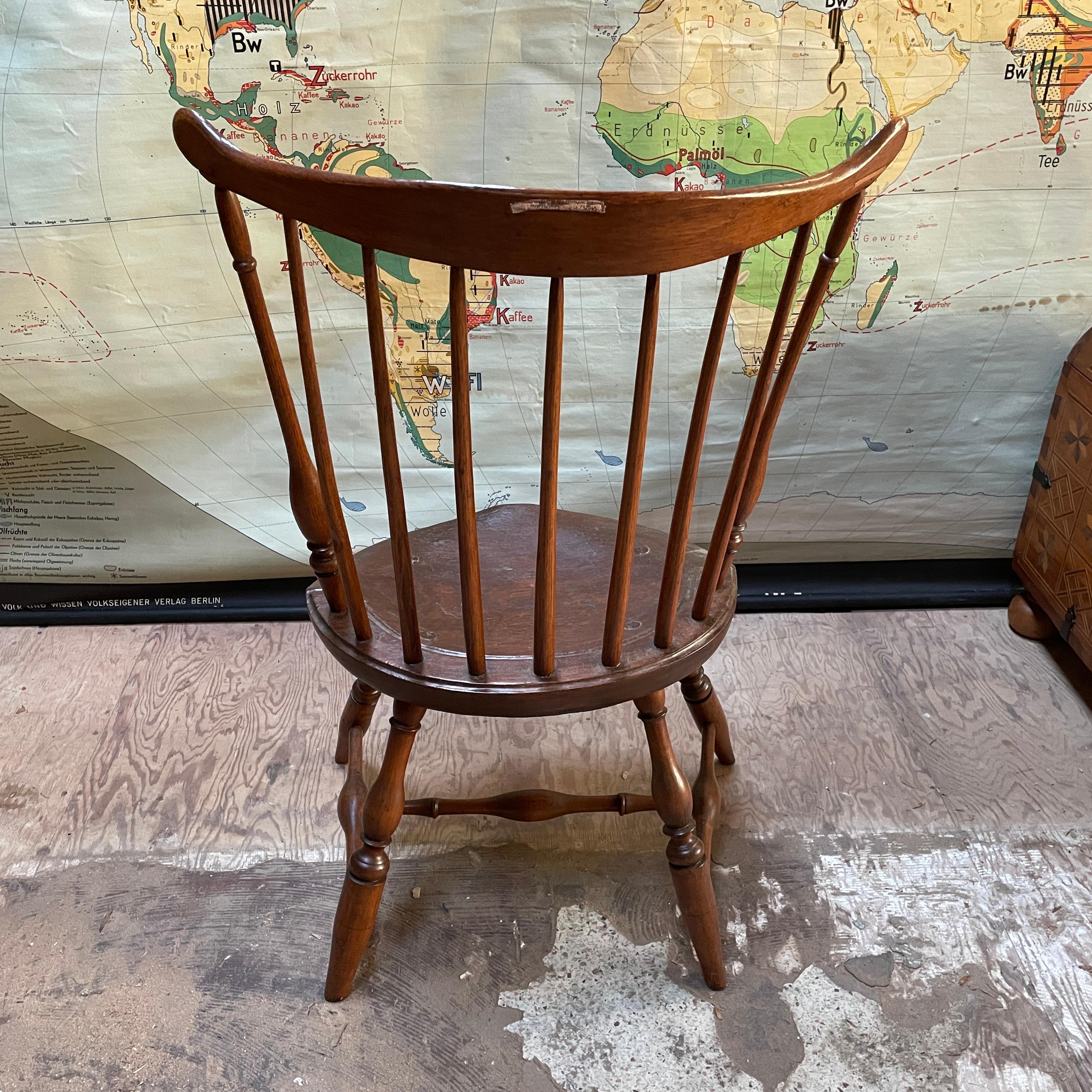 Sculpté à la main Authentique chaise d'appoint Windsor à dossier éventail Mid-Atlantic DE PA Dimes en vente