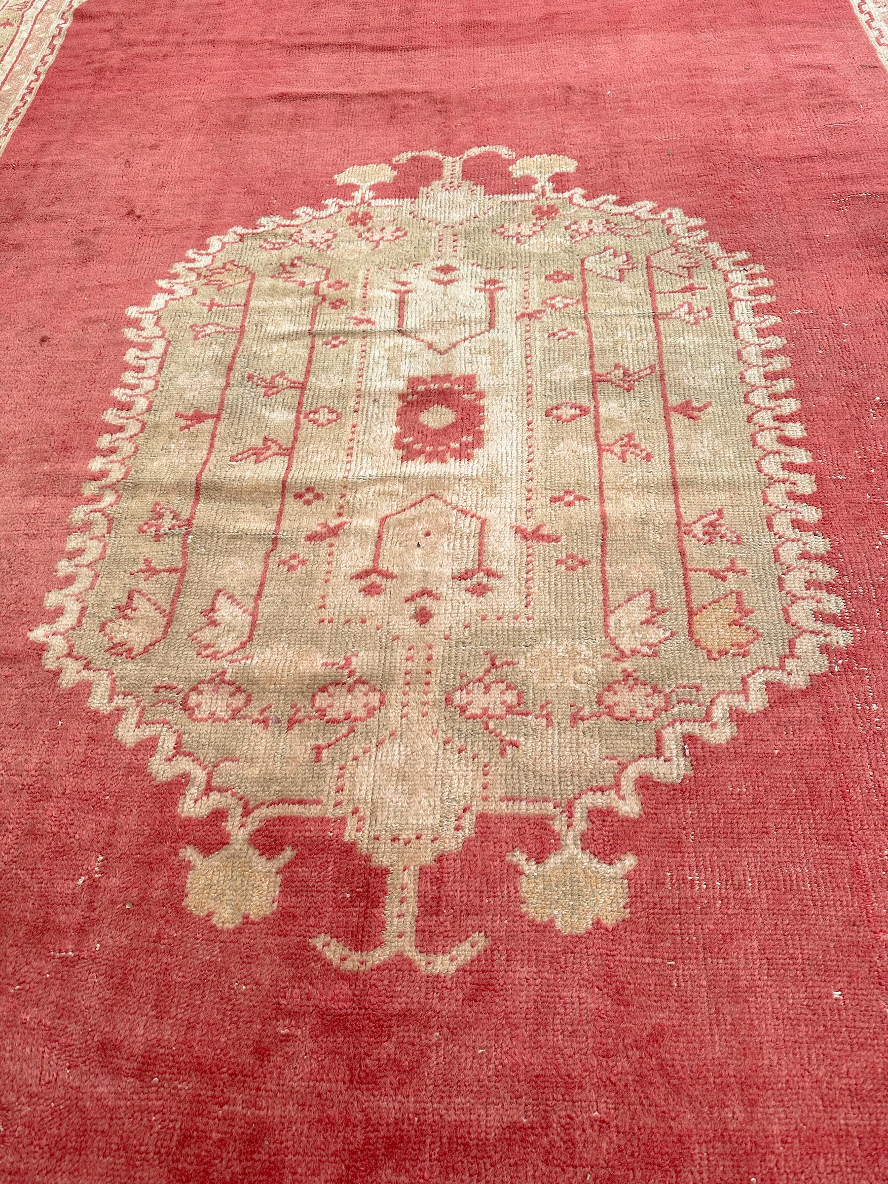Early 20th Century Authentic Antique Oushak Oversized Wool Foundation 1900 10x18 Handmade 305x549cm For Sale