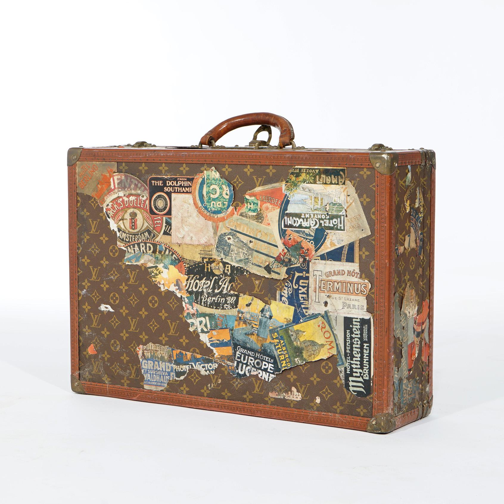 Authentic Antique Roaring 20s Louis Vuitton Suitcase, James Owen Mahoney, c1920 In Good Condition In Big Flats, NY