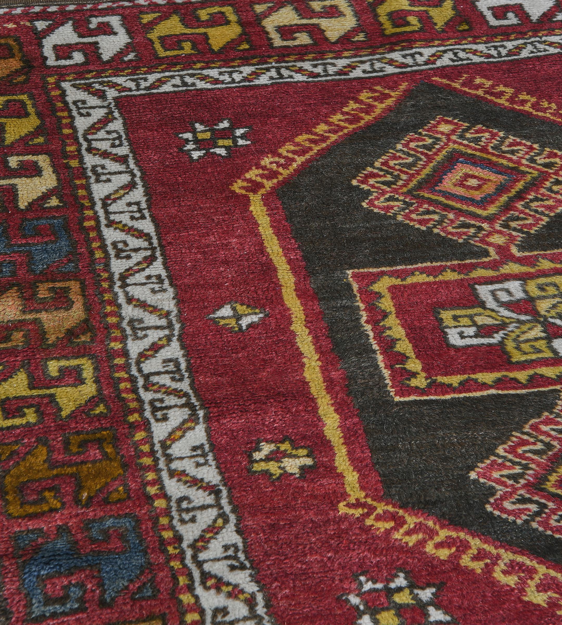 Noué à la main Authentique couloir turc antique à sept panneaux rouges et bleus en vente