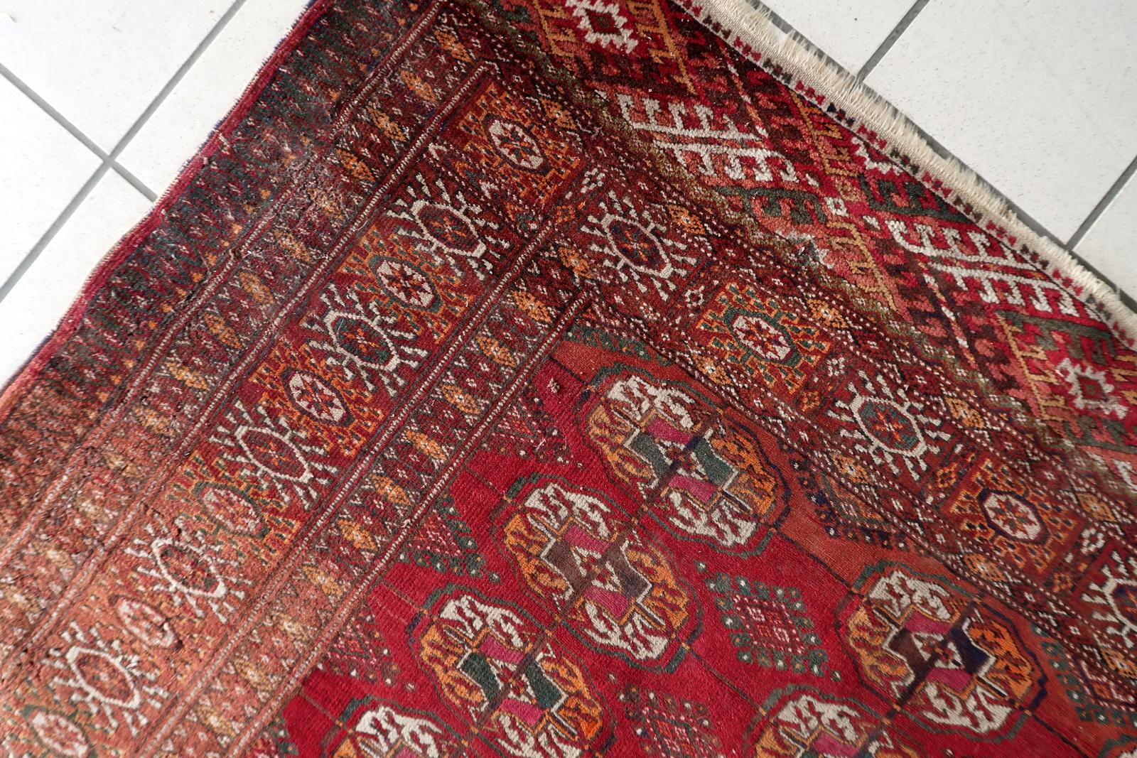 Francese Autentico tappeto antico Turkmen Tekke con motivi Gul 4,4' x 6' - 1C1197 in vendita