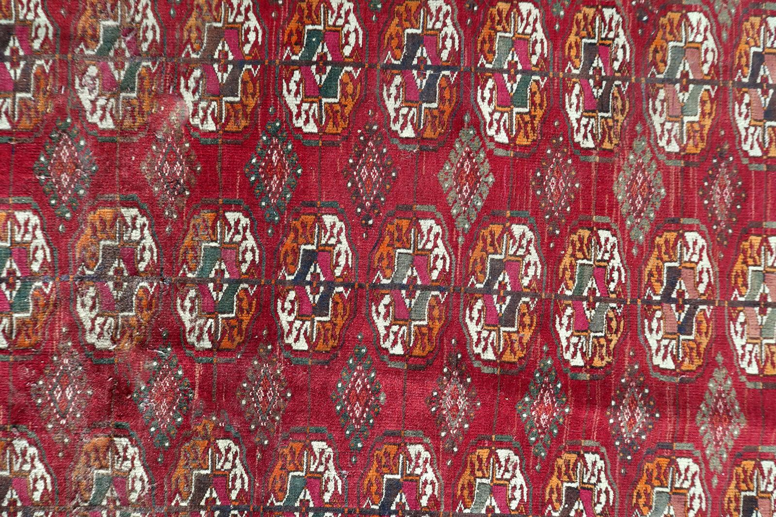 Autentico tappeto antico Turkmen Tekke con motivi Gul 4,4' x 6' - 1C1197 in vendita 1