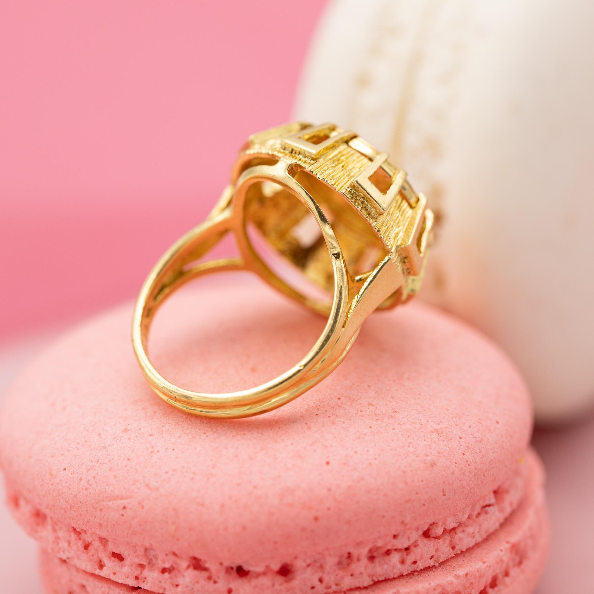 Authentic Augis - Plus qu'hier et moins que demain - French love 18k solid gold In Good Condition In Antwerp, BE