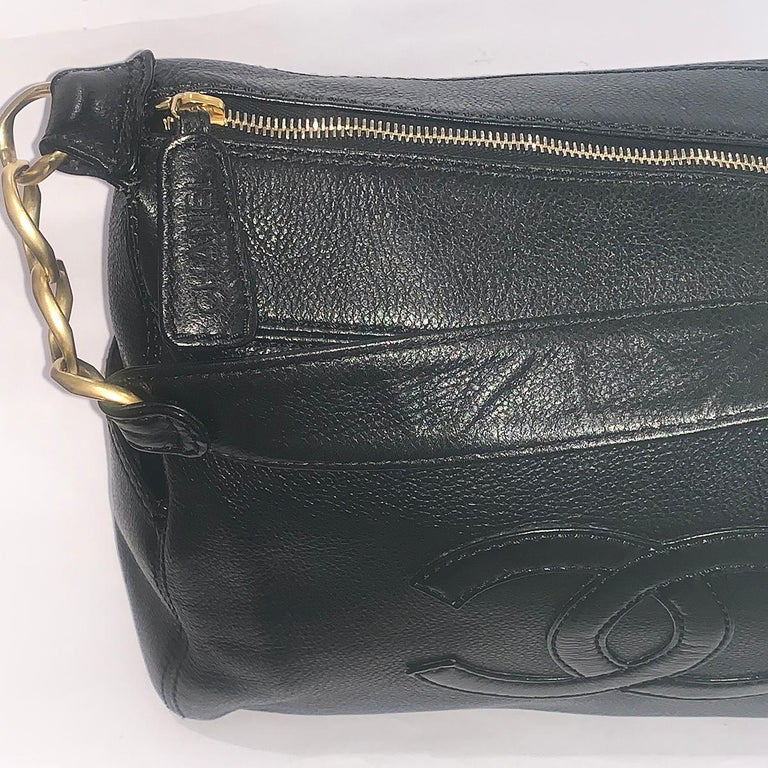 Authentic Black Large Chanel Caviar leather handbag bag For Sale 3