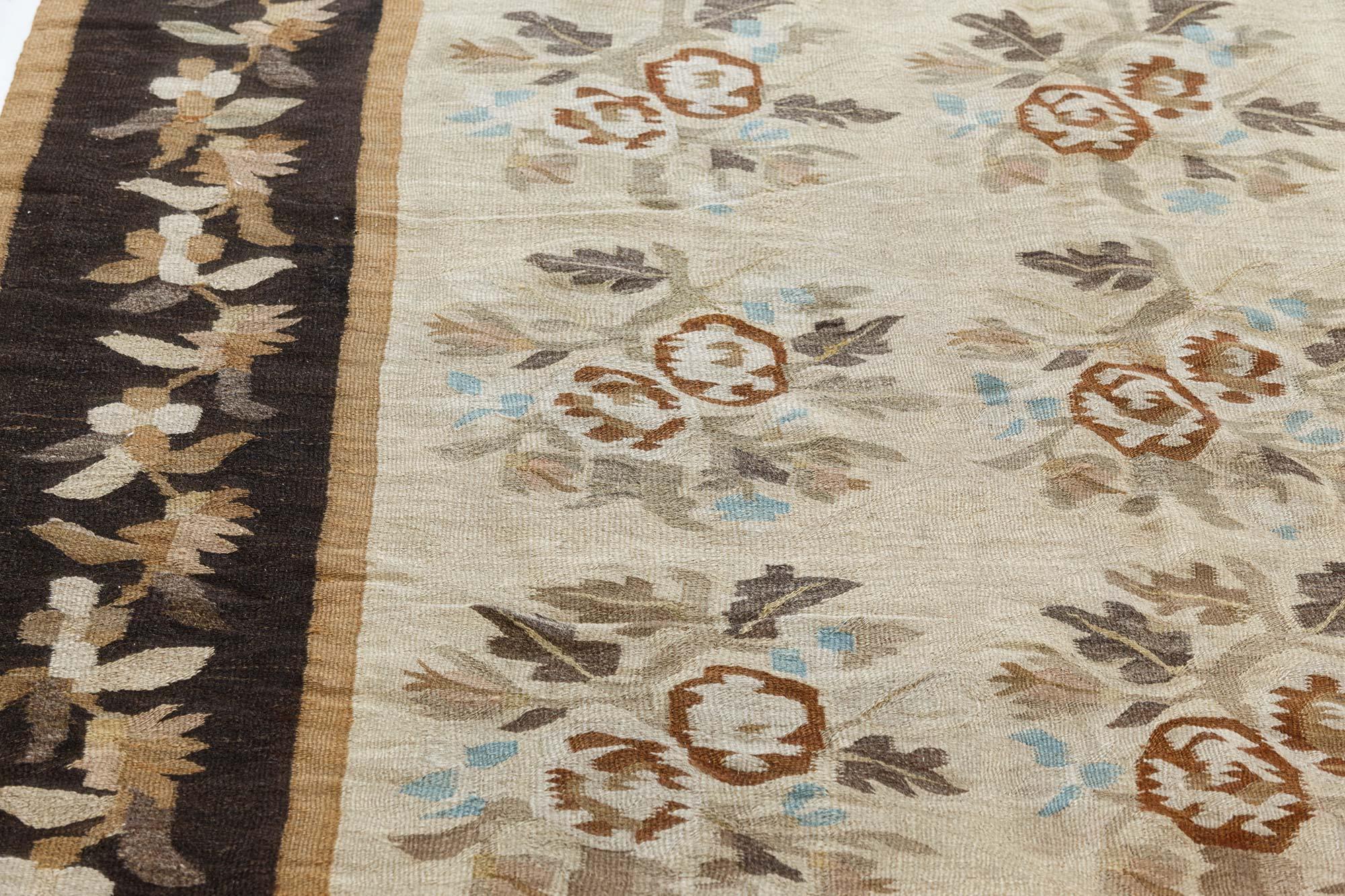 Authentic Botanic Russian Bessarabian Handmade Rug In Good Condition For Sale In New York, NY