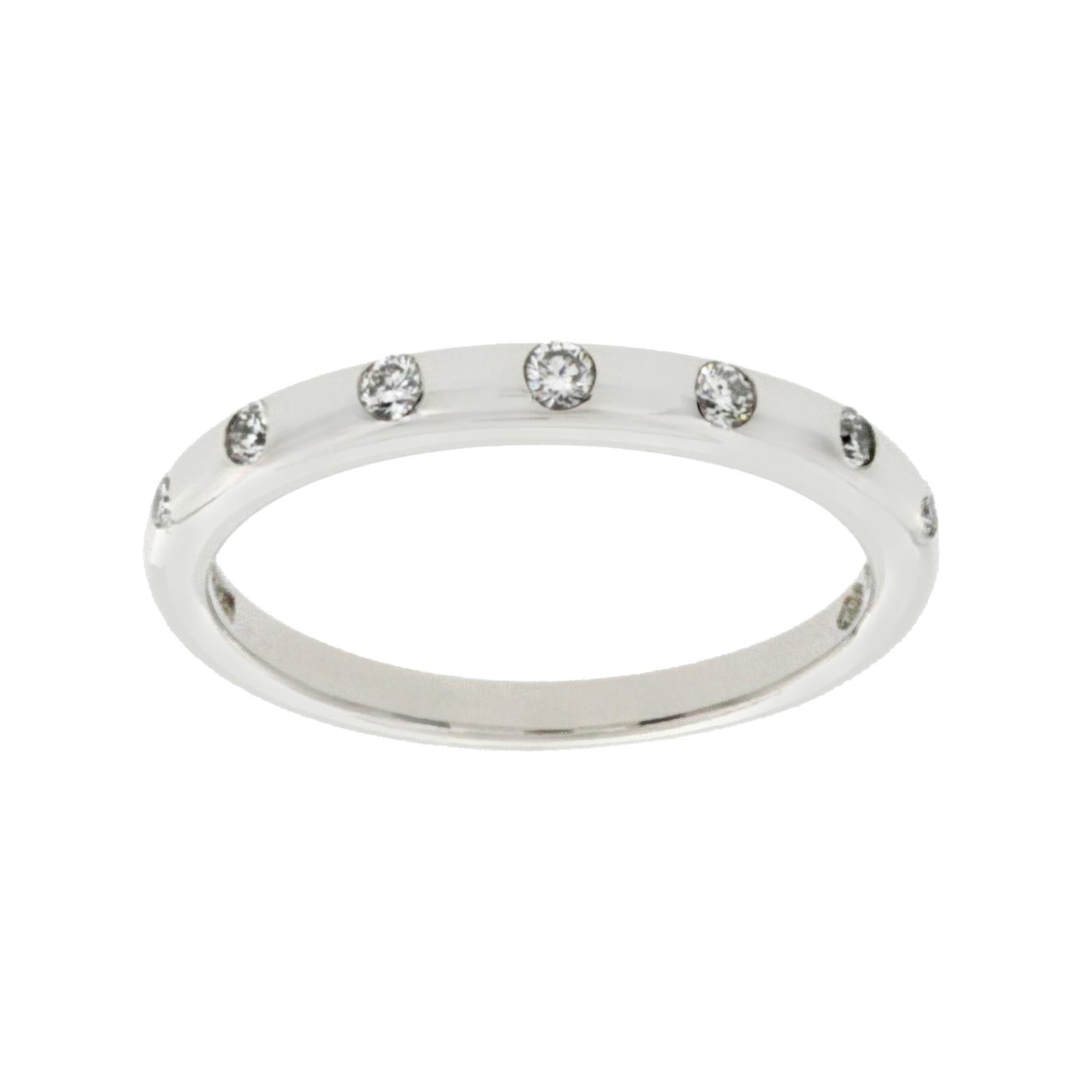 100% Authentic, 100% Customer Satisfaction

Top: 2 mm

Band Width: 1.6 mm

Metal: 18K White Gold 

Size: 4.5

Hallmarks: BVLGARI  750 Italy 

Total Weight:  2.8 Grams

Stone Type: Diamond

Condition: Pre Owned

Estimated Retail Price: $2400

Stock