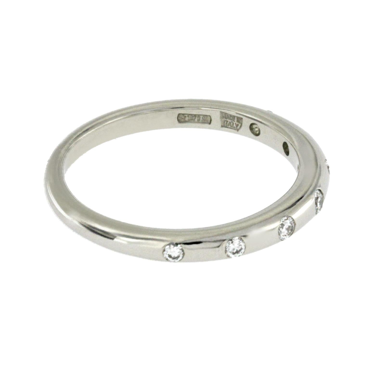 Authentic Bulgari Bvlgari 18 Karat White Gold Wedding Band Ring In Excellent Condition In Los Angeles, CA
