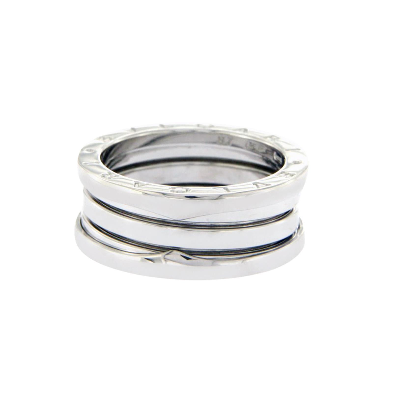 100% Authentic, 100% Customer Satisfaction

Top: 9 mm

Band Width: 9 mm

Metal: 18K White Gold 

Size: 49 -US 5

Hallmarks: BVLGARI  750 Italy 

Total Weight:  10.3 Grams

Stone Type: None

Condition: Pre Owned

Estimated Retail Price: $2100

Stock