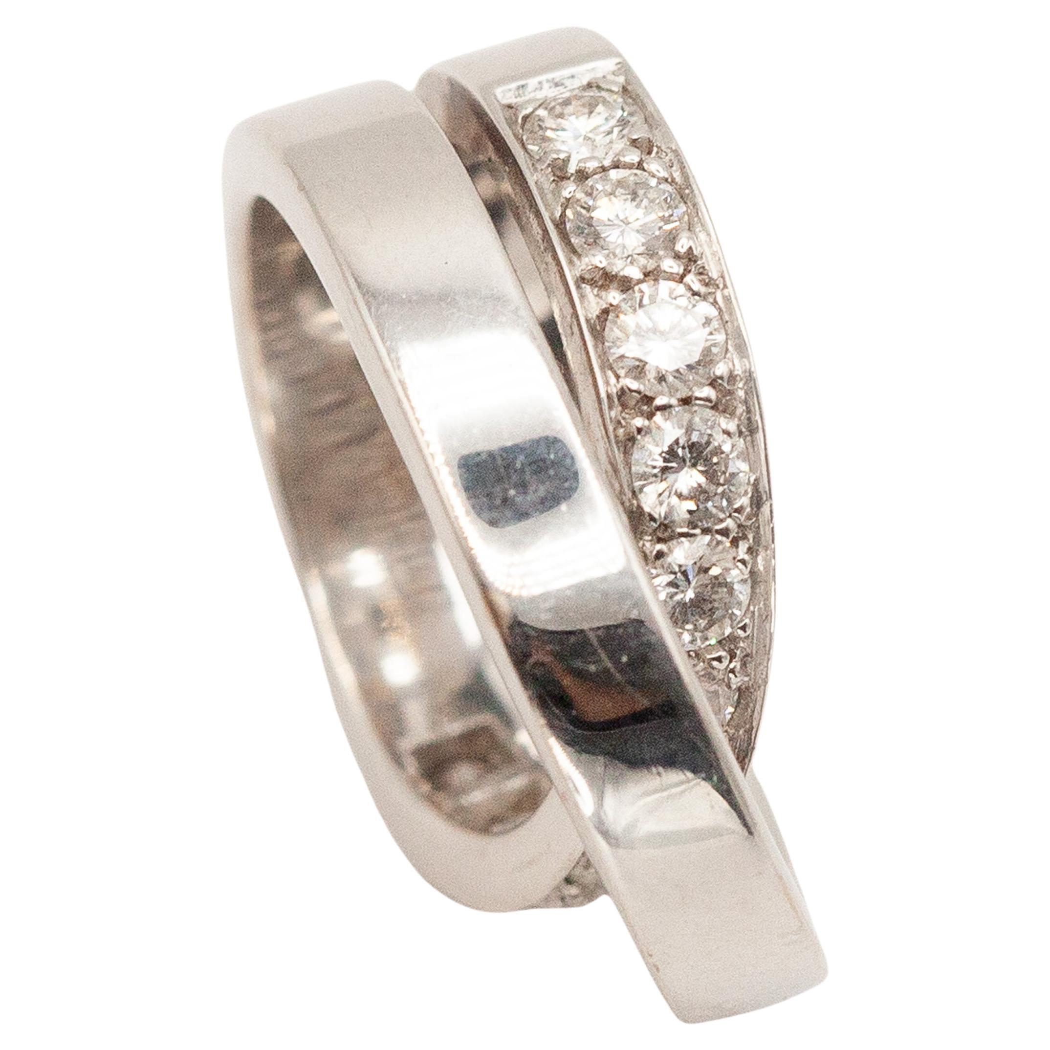 Moderno Autentico Cartier Anello Nouvelle Vogue con diamanti in oro bianco 18 carati in vendita