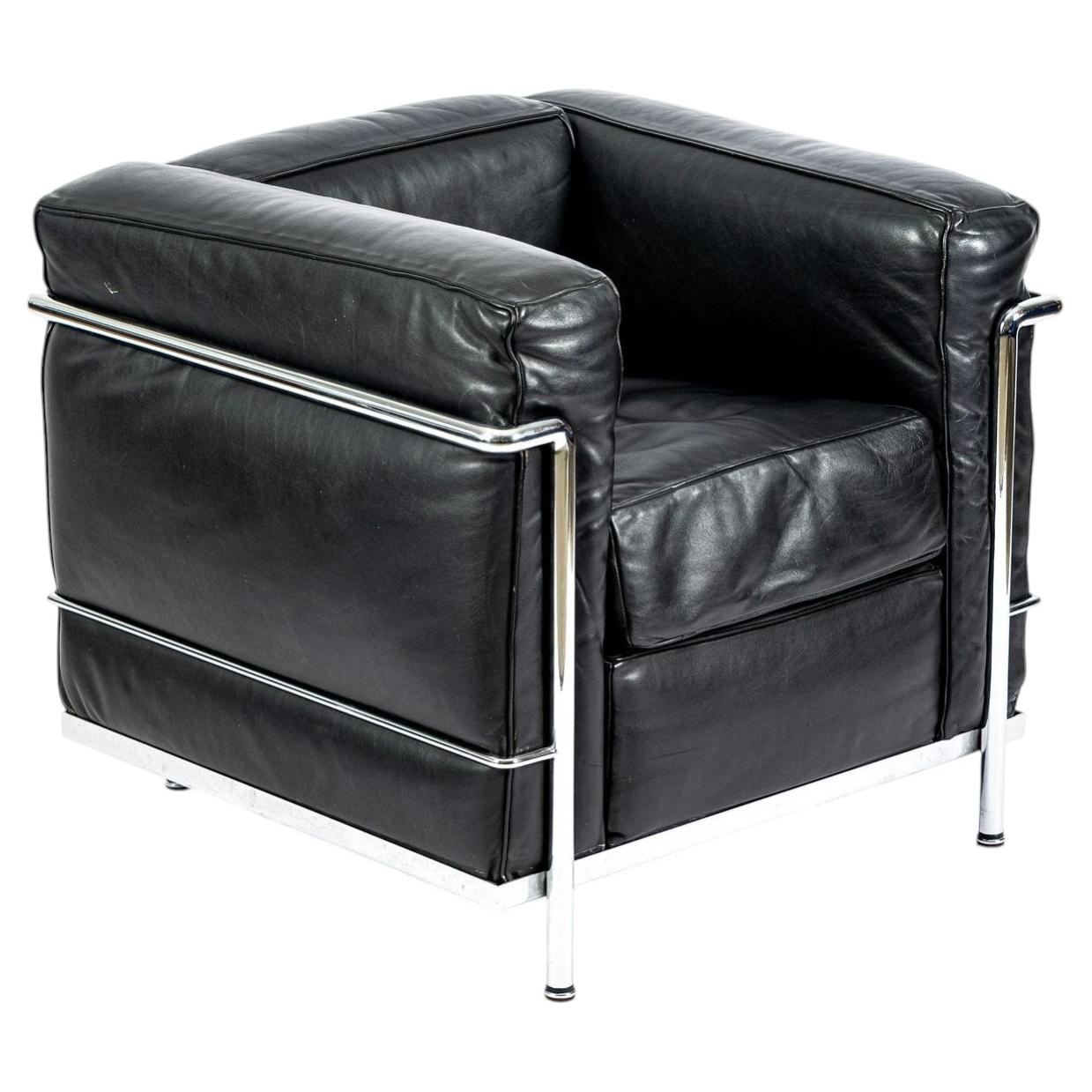 Authentic Cassina LC2 Black Leather Petit Lounge Chair by Le Corbusier, 4x Avail