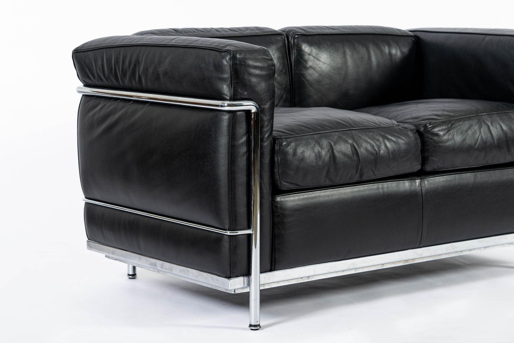 Autentico Divano a due posti in pelle nera Cassina LC2 di Le Corbusier 1994 in vendita 3