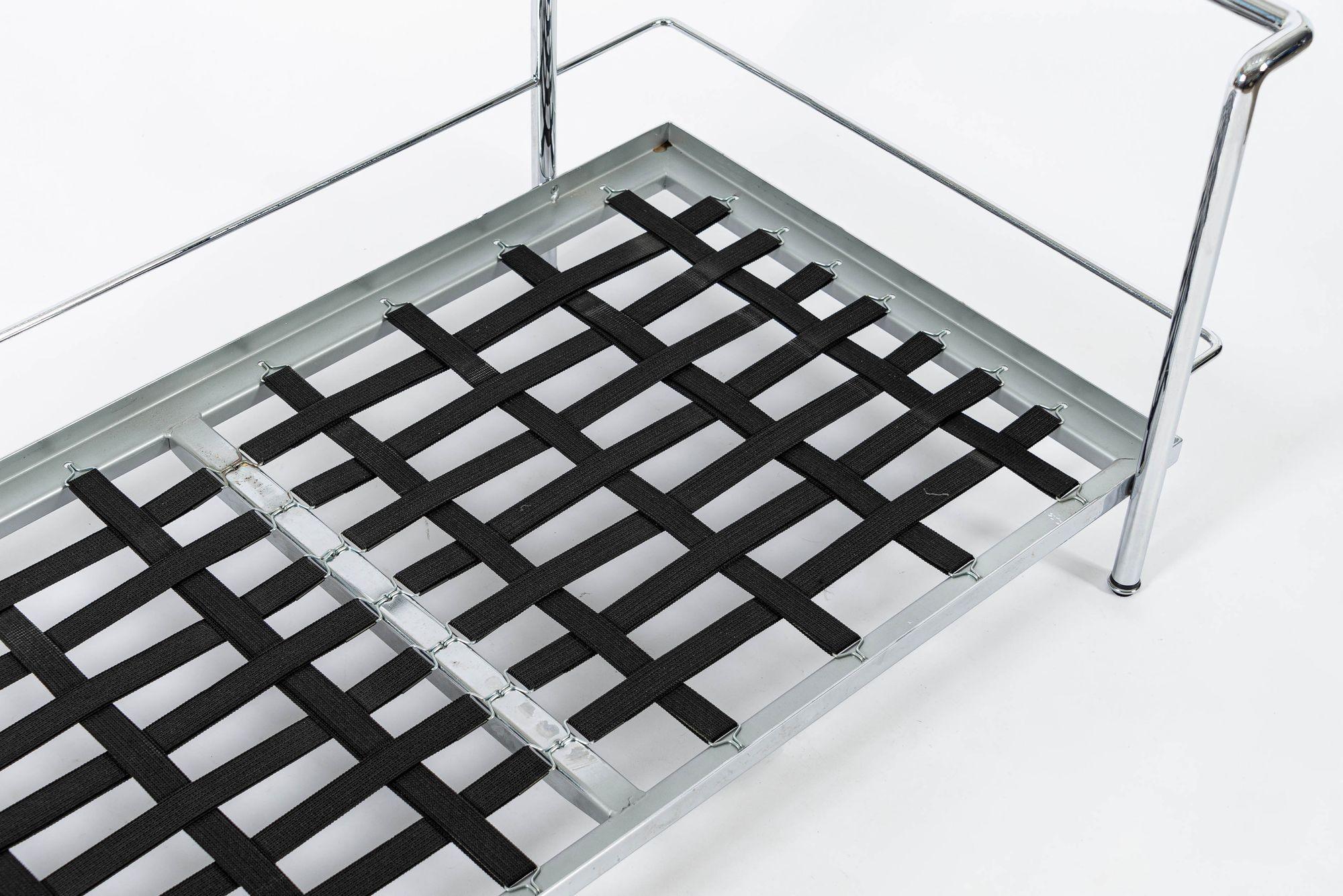 Autentico Divano a due posti in pelle nera Cassina LC2 di Le Corbusier 1994 in vendita 7