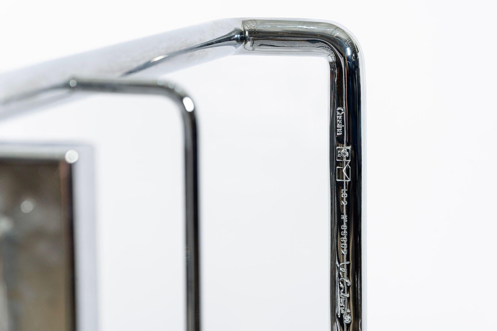 Autentico Divano a due posti in pelle nera Cassina LC2 di Le Corbusier 1994 in vendita 9