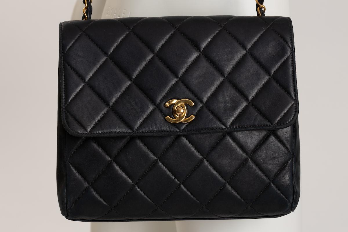  Authentic Chanel Black Leather Crossbody Bag / Purse  c. 1996-1997 1