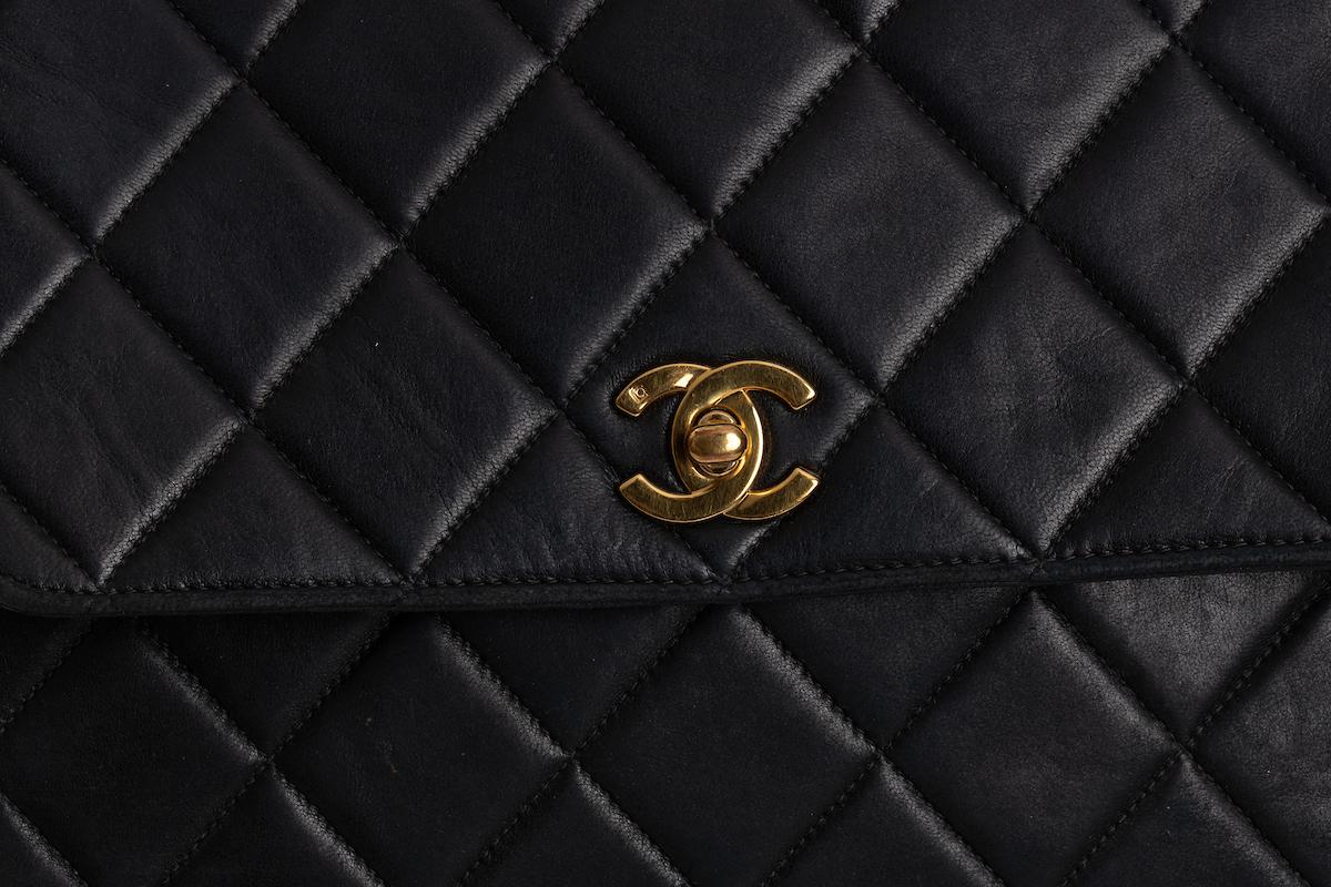  Authentic Chanel Black Leather Crossbody Bag / Purse  c. 1996-1997 2