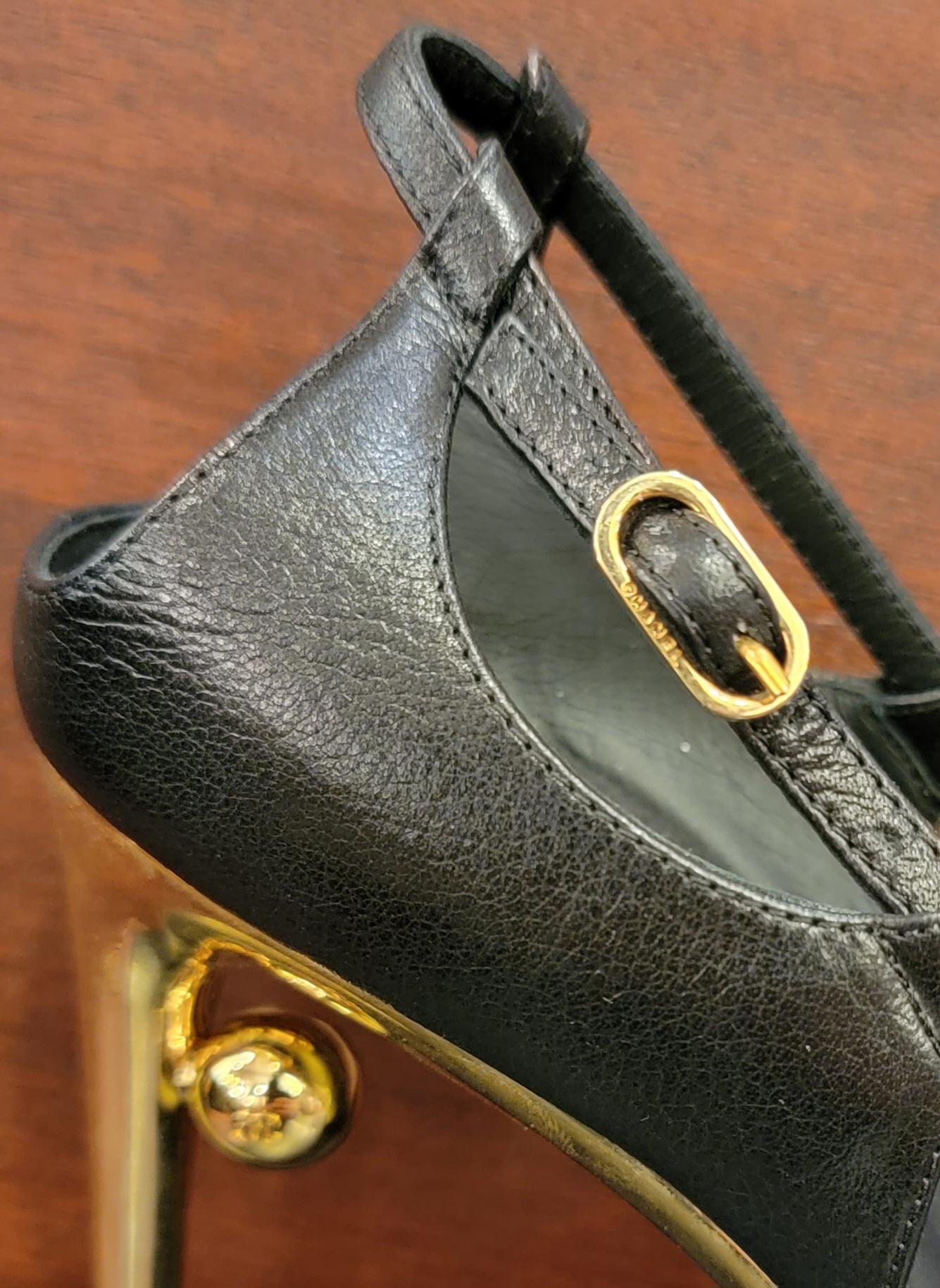 Authentic Chanel Size 38.5 Leather High Heel Shoes W/Gold Accents For Sale 2