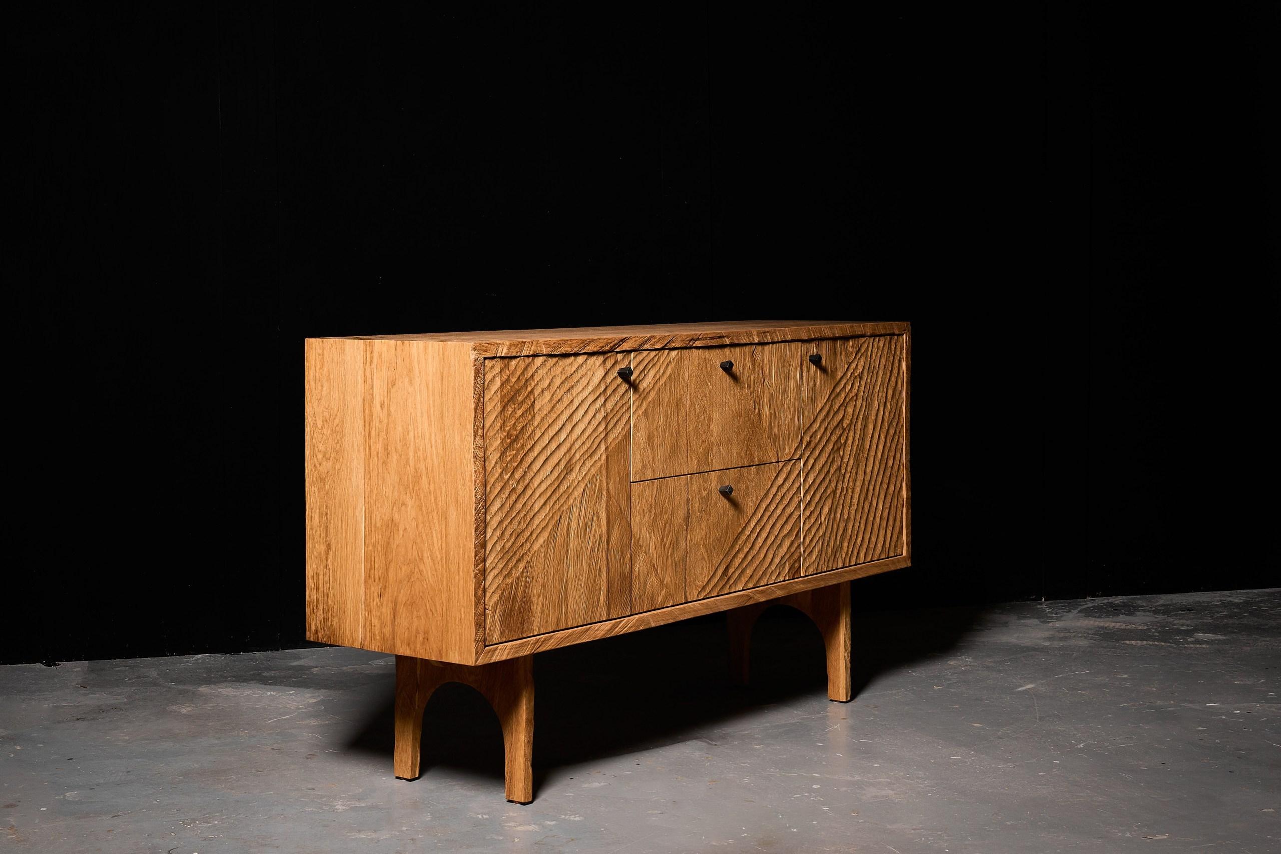 Authentic Sculpted Brutalist Style Commode in Solid Oak by Sergio Vulpe In New Condition For Sale In Burlăceni, Cahul District