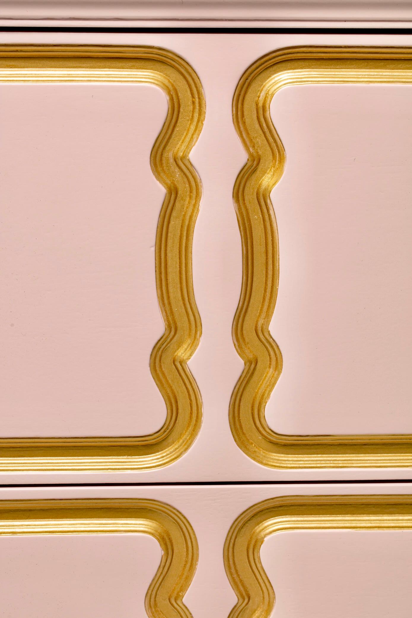 Autentica cassapanca Dorothy Draper España laccata in rosa e oro circa 1955 in vendita 6