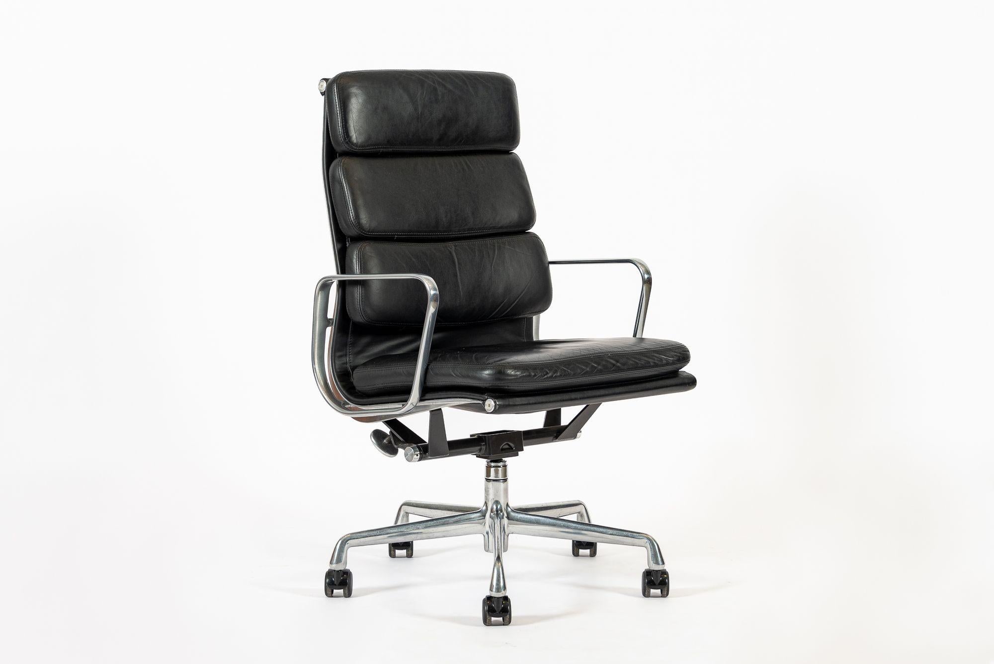 Authentic Eames Herman Miller Tall Black Leather Office Chairs 2001 For Sale 8