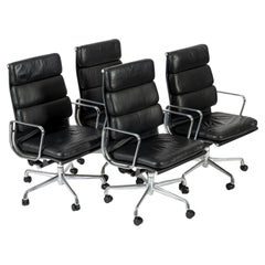Auténticas sillas de oficina Eames Herman Miller altas de cuero negro 2001