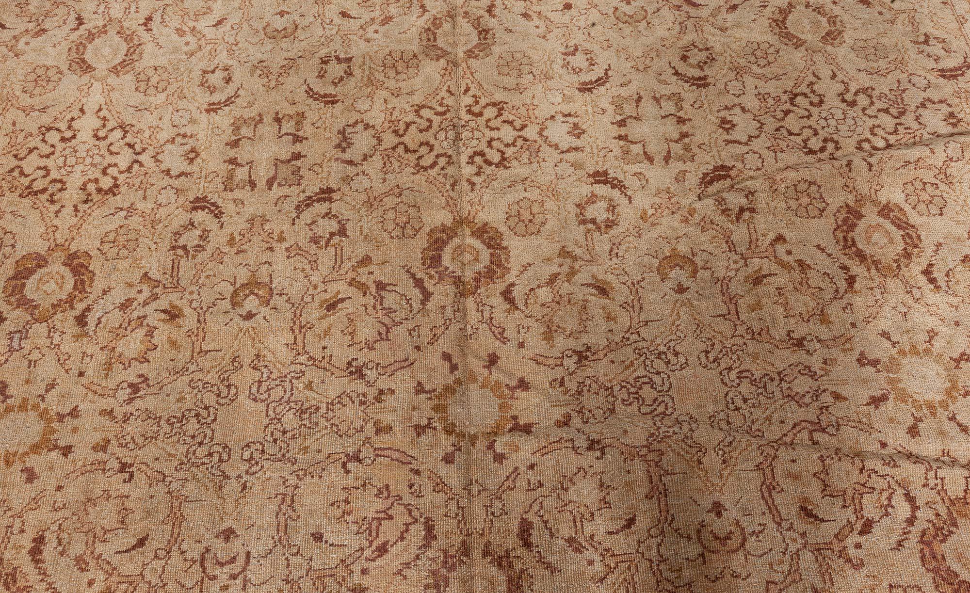 Indischer Amritsar-Teppich des frühen 20. Jahrhunderts, braun im Zustand „Gut“ im Angebot in New York, NY