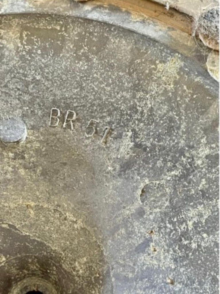 Authentic Early Knoll Eero Saarinen Tulip Chairs in Black Leather Seat