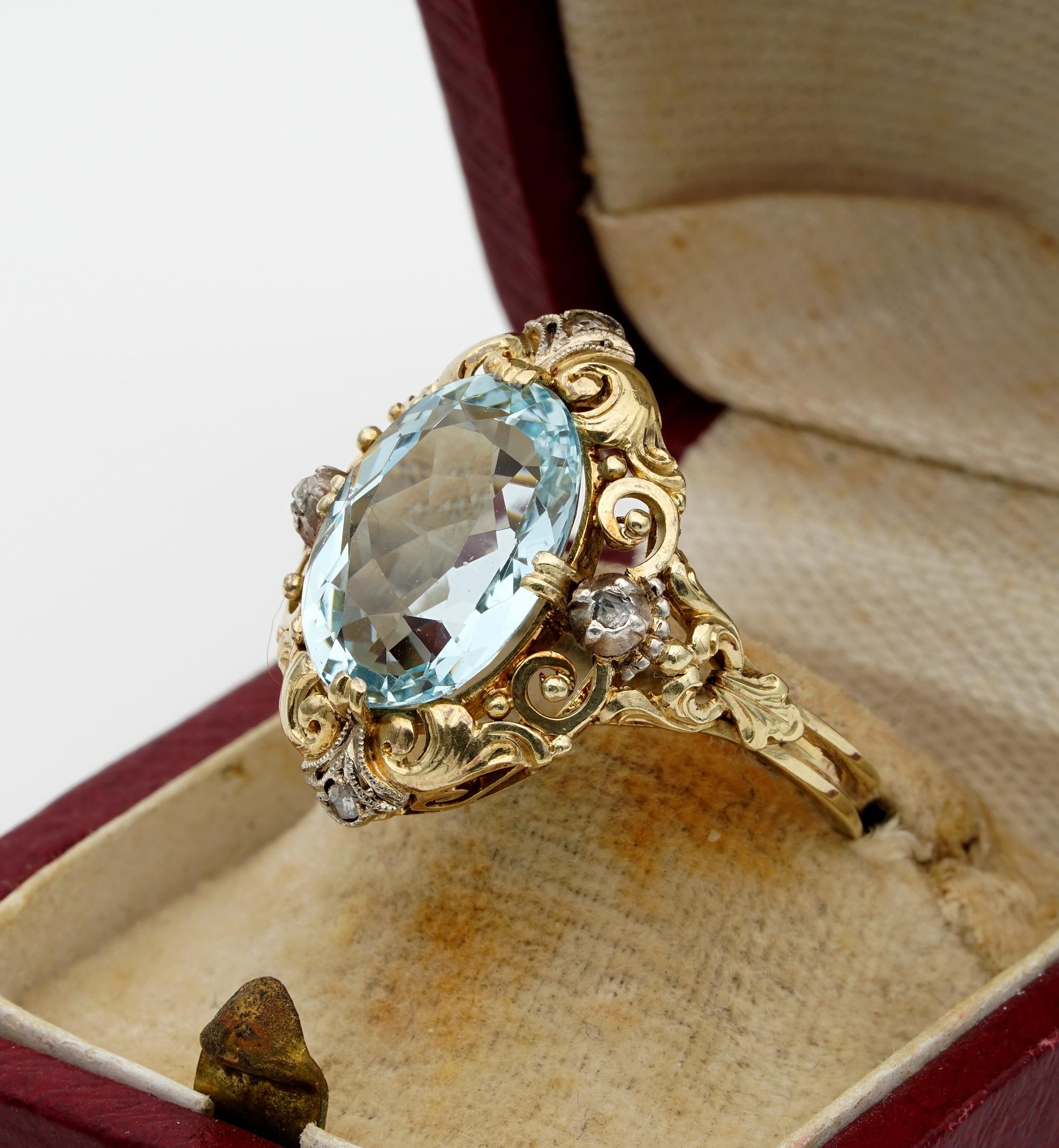 Authentic Edwardian 4.70 Carat Natural Aquamarine Diamond Rare Ring In Good Condition For Sale In Napoli, IT