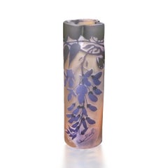 Authentique vase Art nouveau d'Émile Gallé avec motif de glycine, vers 1910