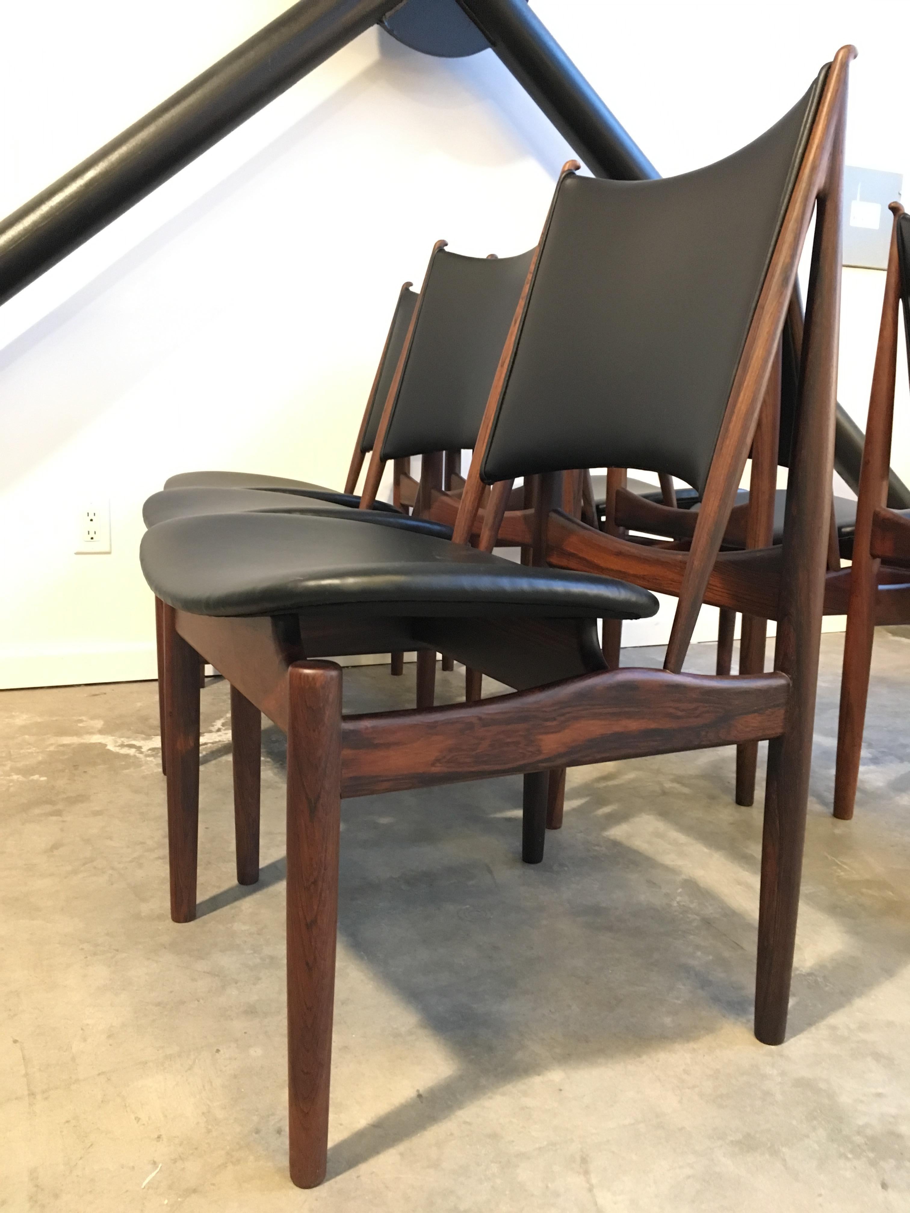 Scandinavian Modern Authentic Finn Juhl Egyptian Chairs for Niels Vodder in Rosewood, Set of Six For Sale