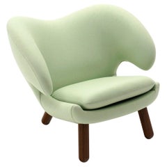 Authentique fauteuil pélican Finn Juhl par Onecollection, Danemark, vert menthe clair