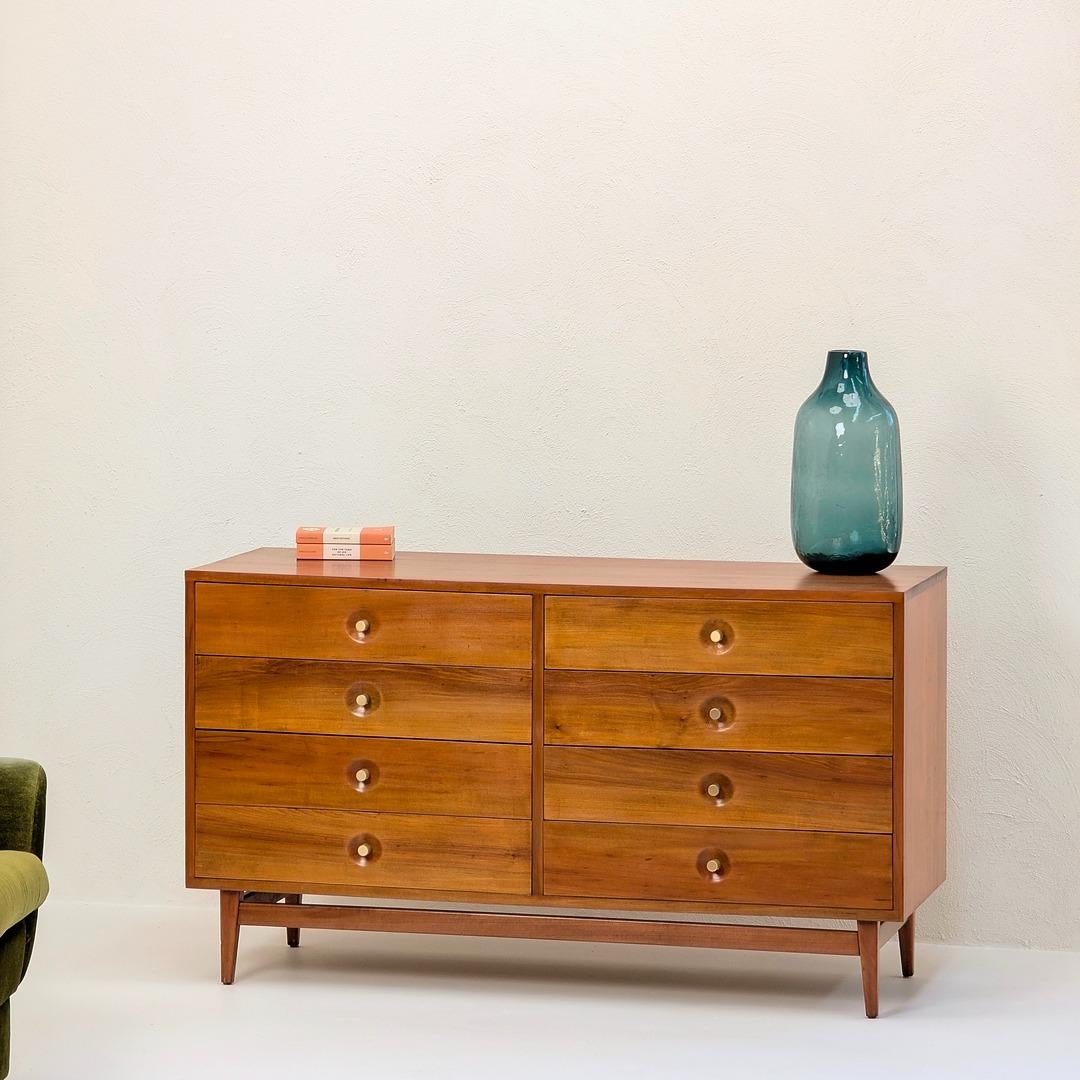 Mid-Century moderno Autentico: Fred Lowen per Fler Comò a otto cassetti / Credenza (1958) in vendita