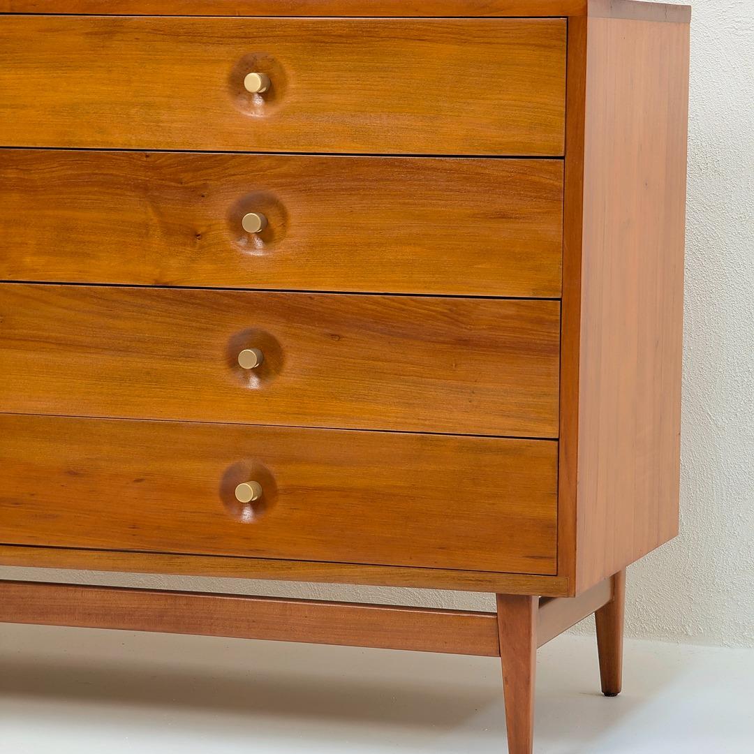 Legno massiccio Autentico: Fred Lowen per Fler Comò a otto cassetti / Credenza (1958) in vendita
