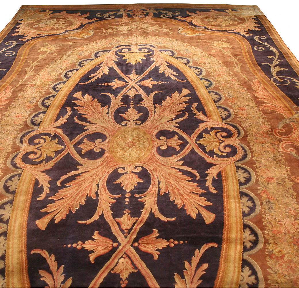 Hand-Woven Authentic French Savonnerie Bold Handmade Wool Rug For Sale