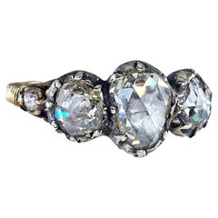 Autentico anello di fidanzamento georgiano del 1760 con 3 pietre e diamanti in oro giallo 14k e argento