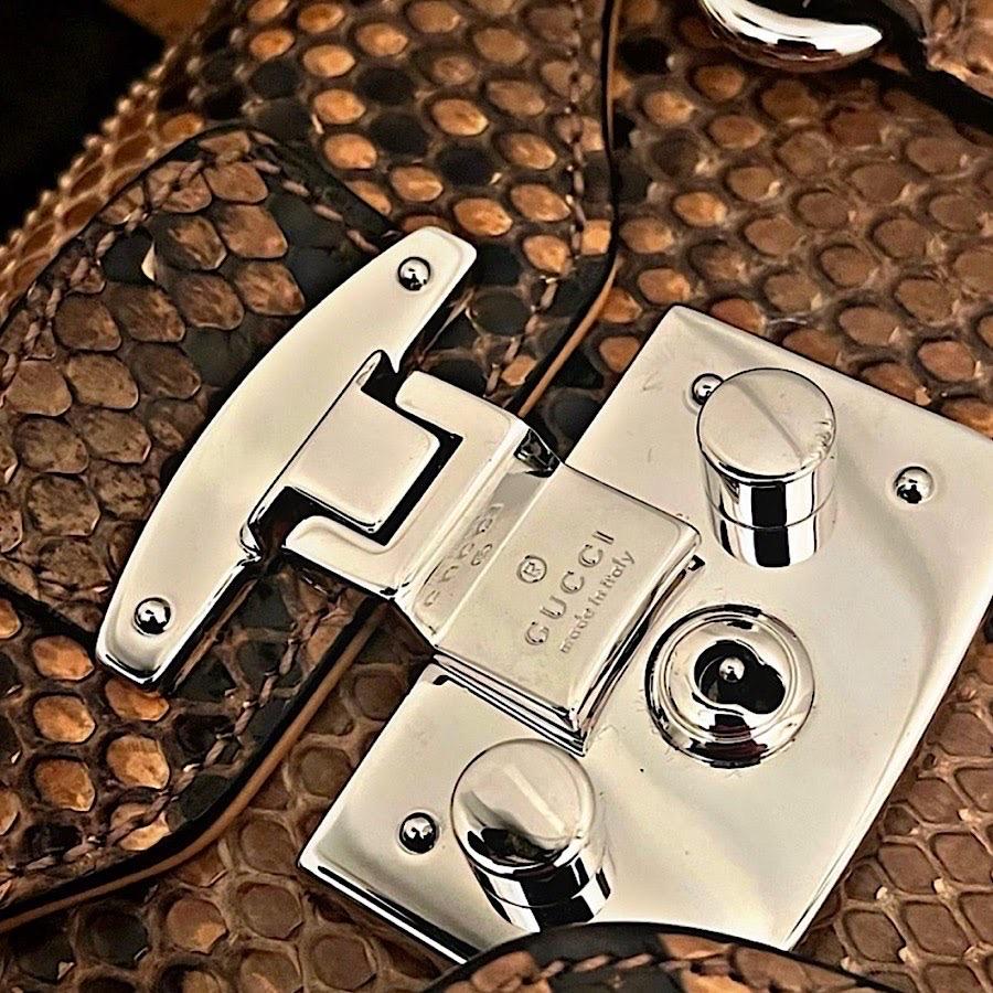 Authentic Gucci 14 FW Frida Giannini Runway Python Lady Lock Handbag For Sale 2