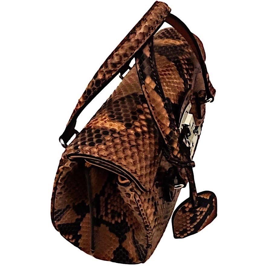 Authentic Gucci 14 FW Frida Giannini Runway Python Lady Lock Handbag For Sale 5