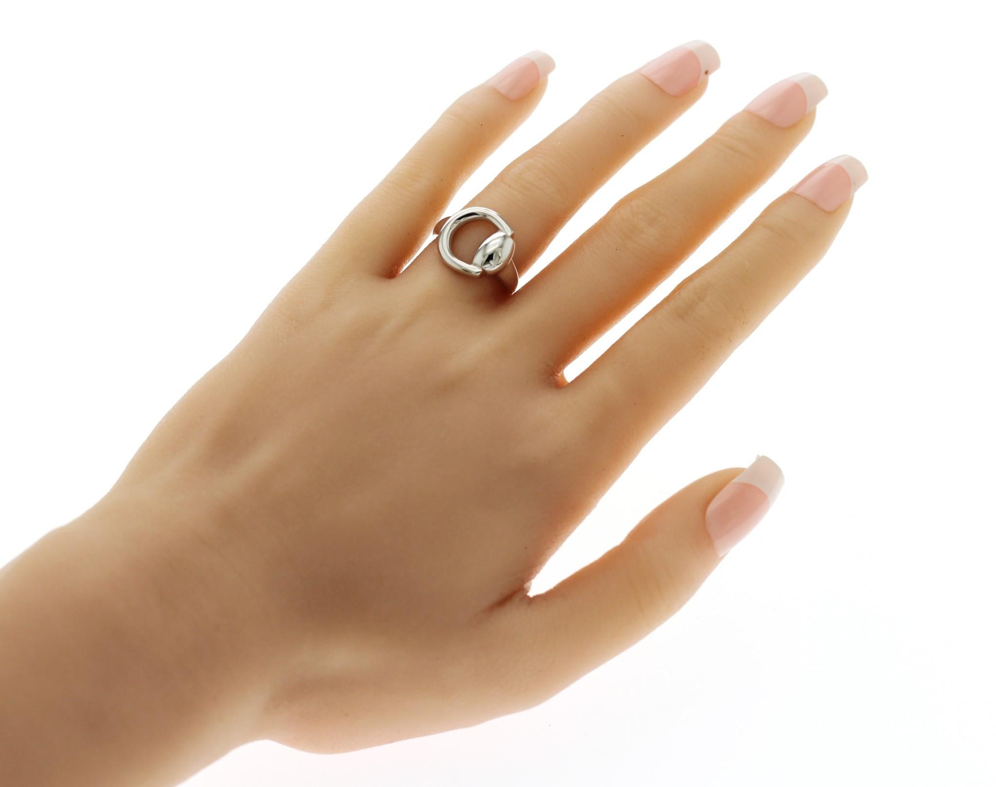 Authentische Gucci 18k Weißgold Horsebit Ring Größe 5,5 im Angebot 1