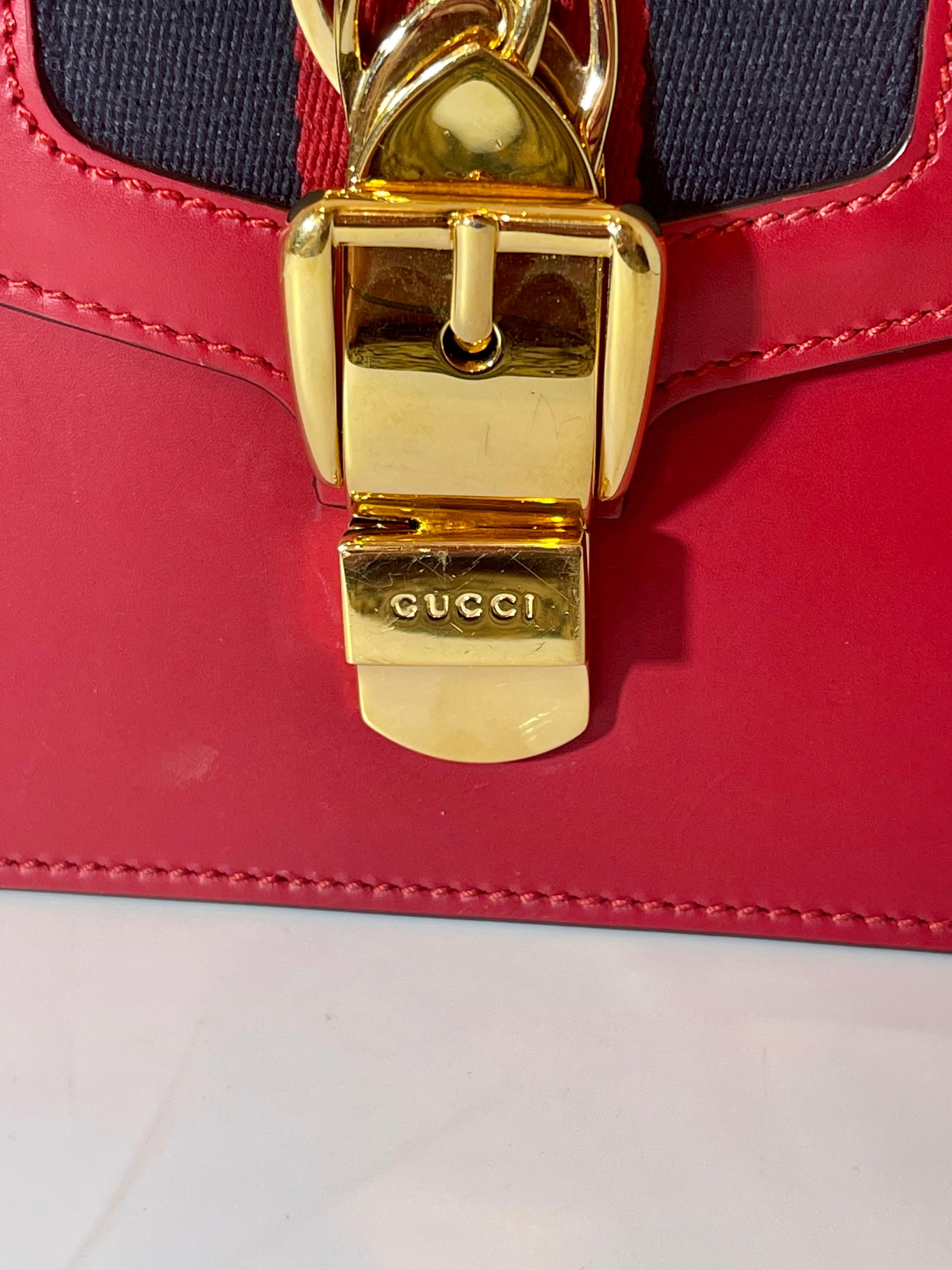 Authentic GUCCI 